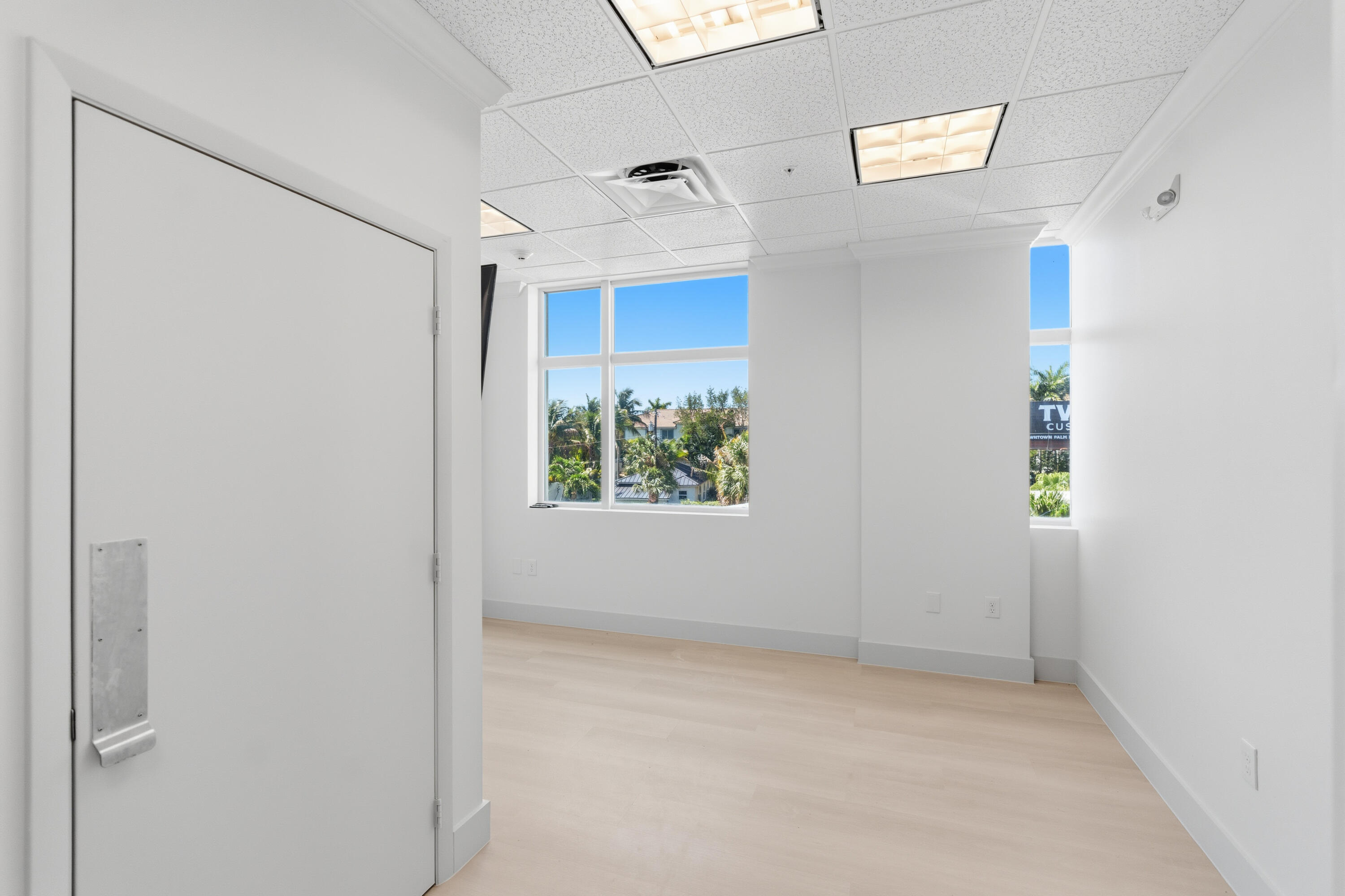 3330 N Federal Highway Property Photo 43