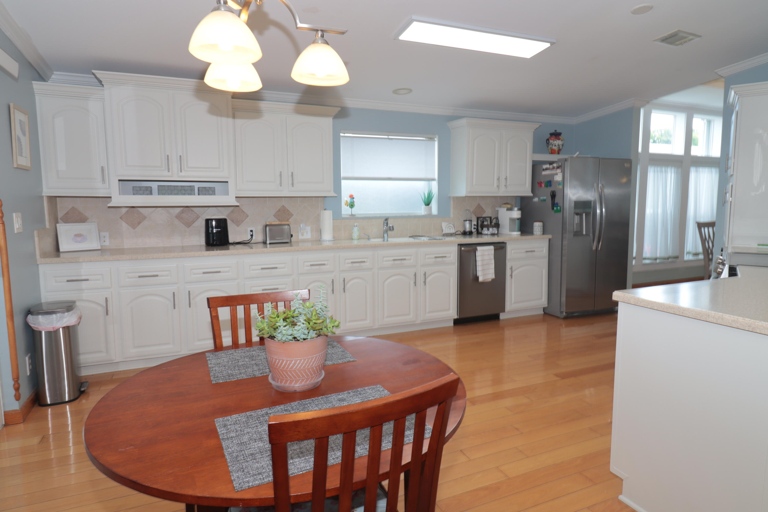 9002 Fomento Bay Property Photo 7