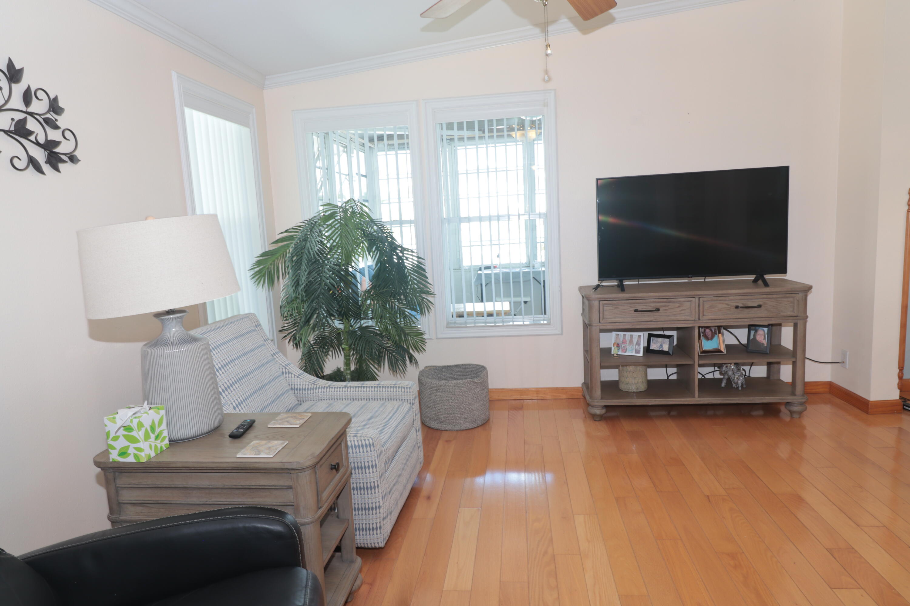 9002 Fomento Bay Property Photo 11