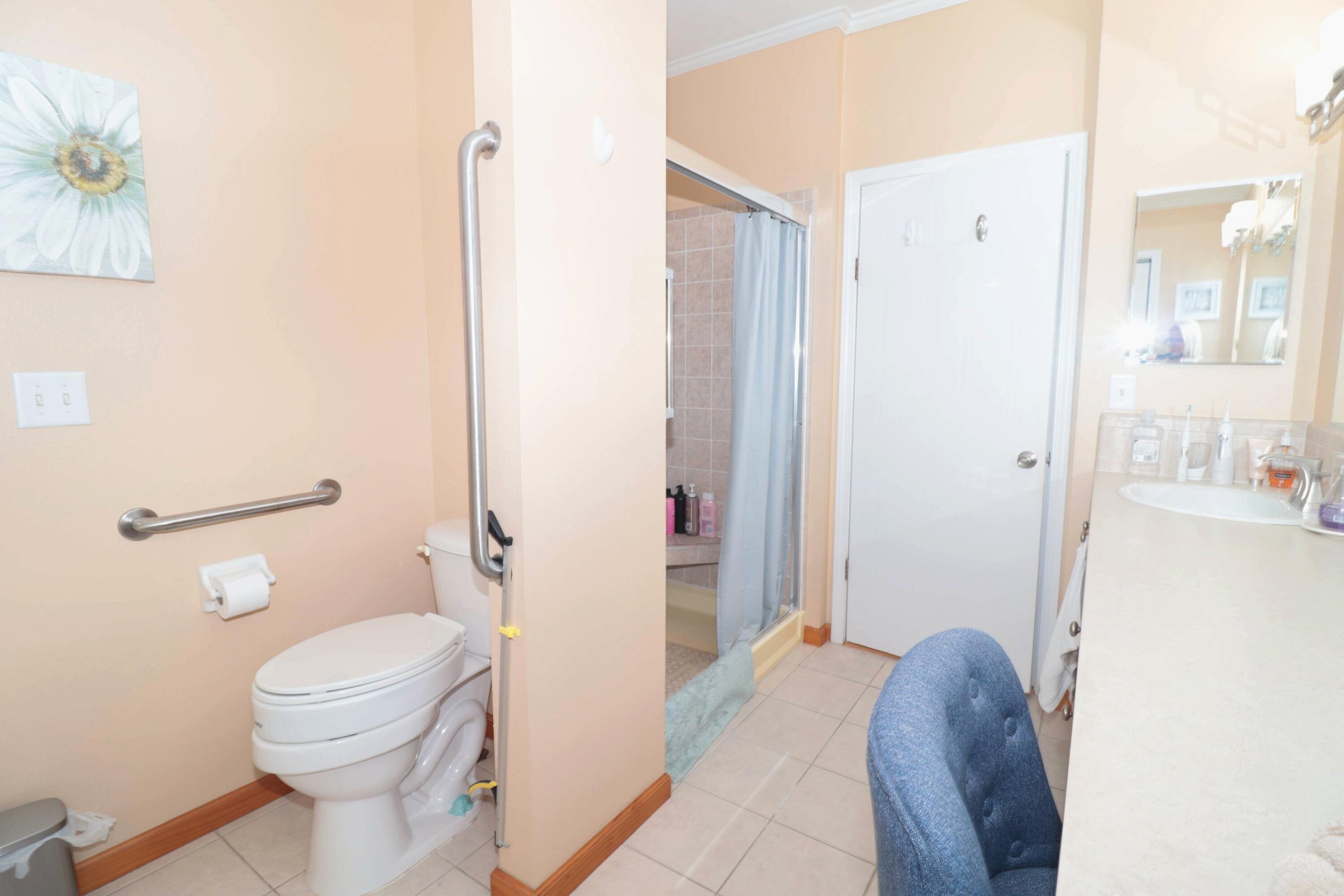 9002 Fomento Bay Property Photo 18