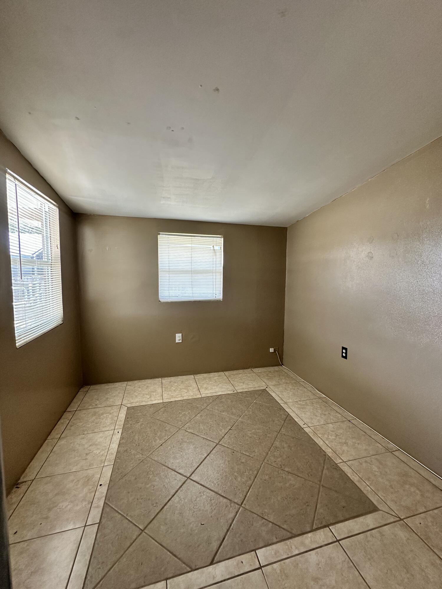 1005 Nw 5th Street Property Photo 10