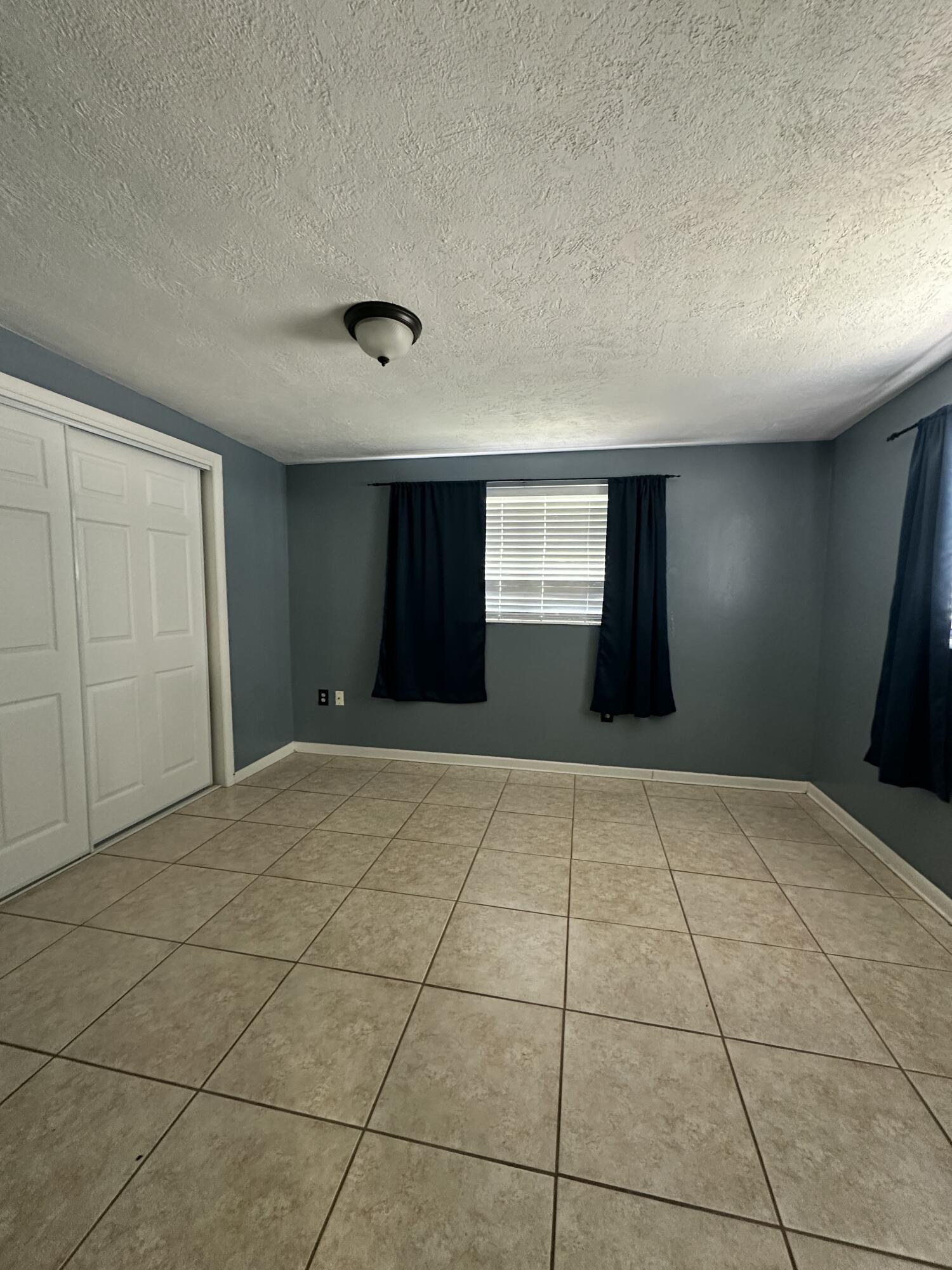 1005 Nw 5th Street Property Photo 11