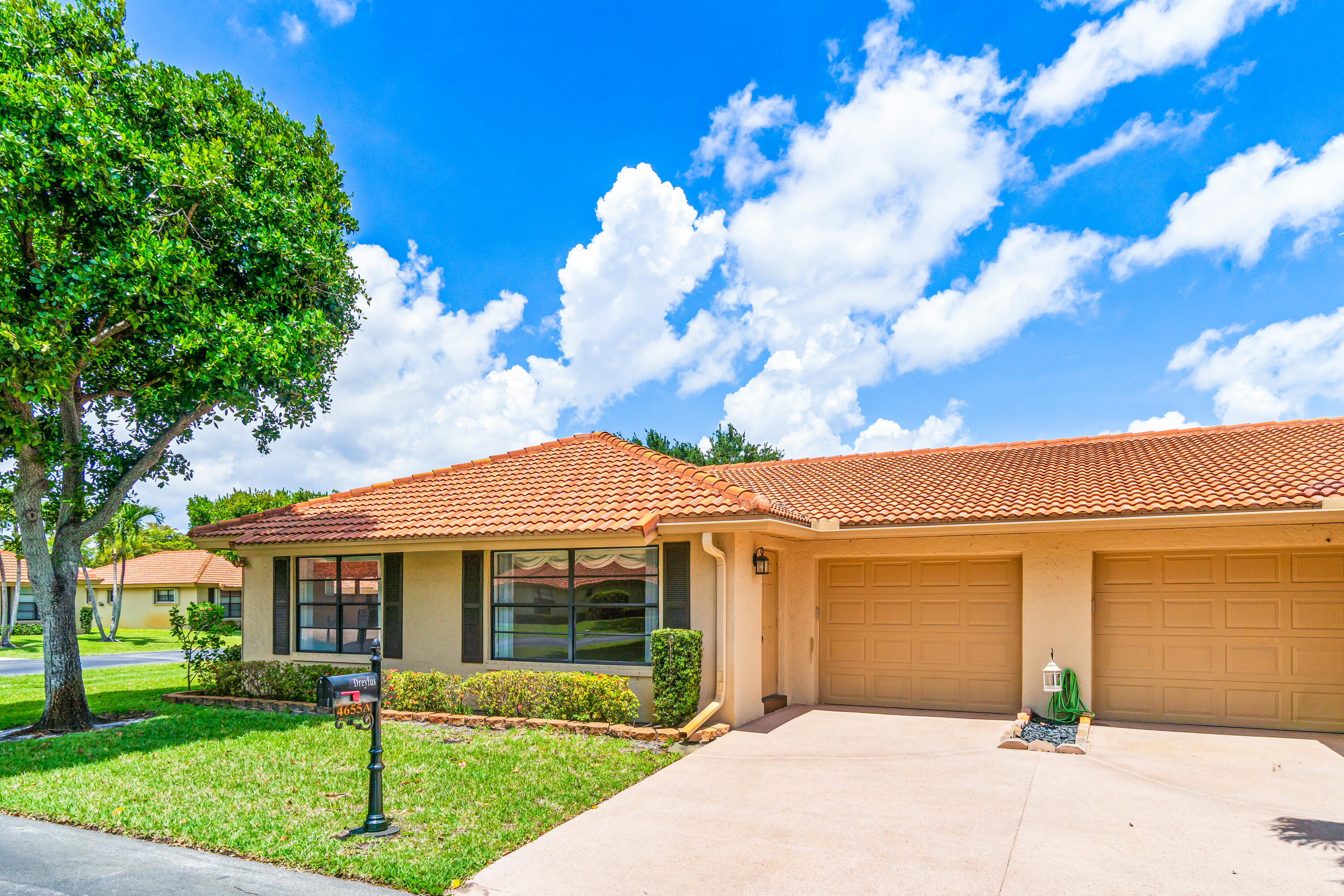 4655 Mahoe Tree Place A Property Photo 2