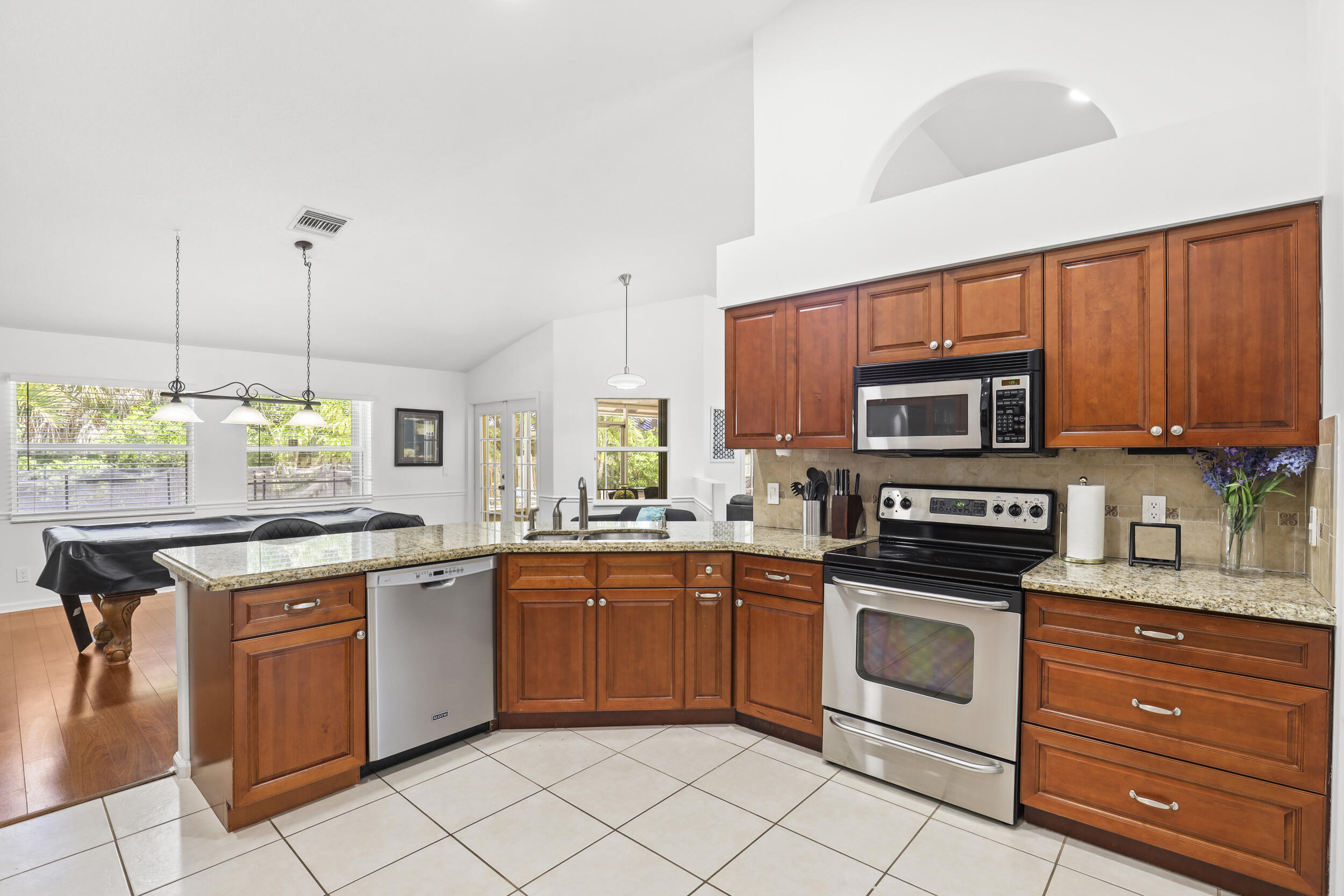 13885 Sheffield Street Property Photo 13