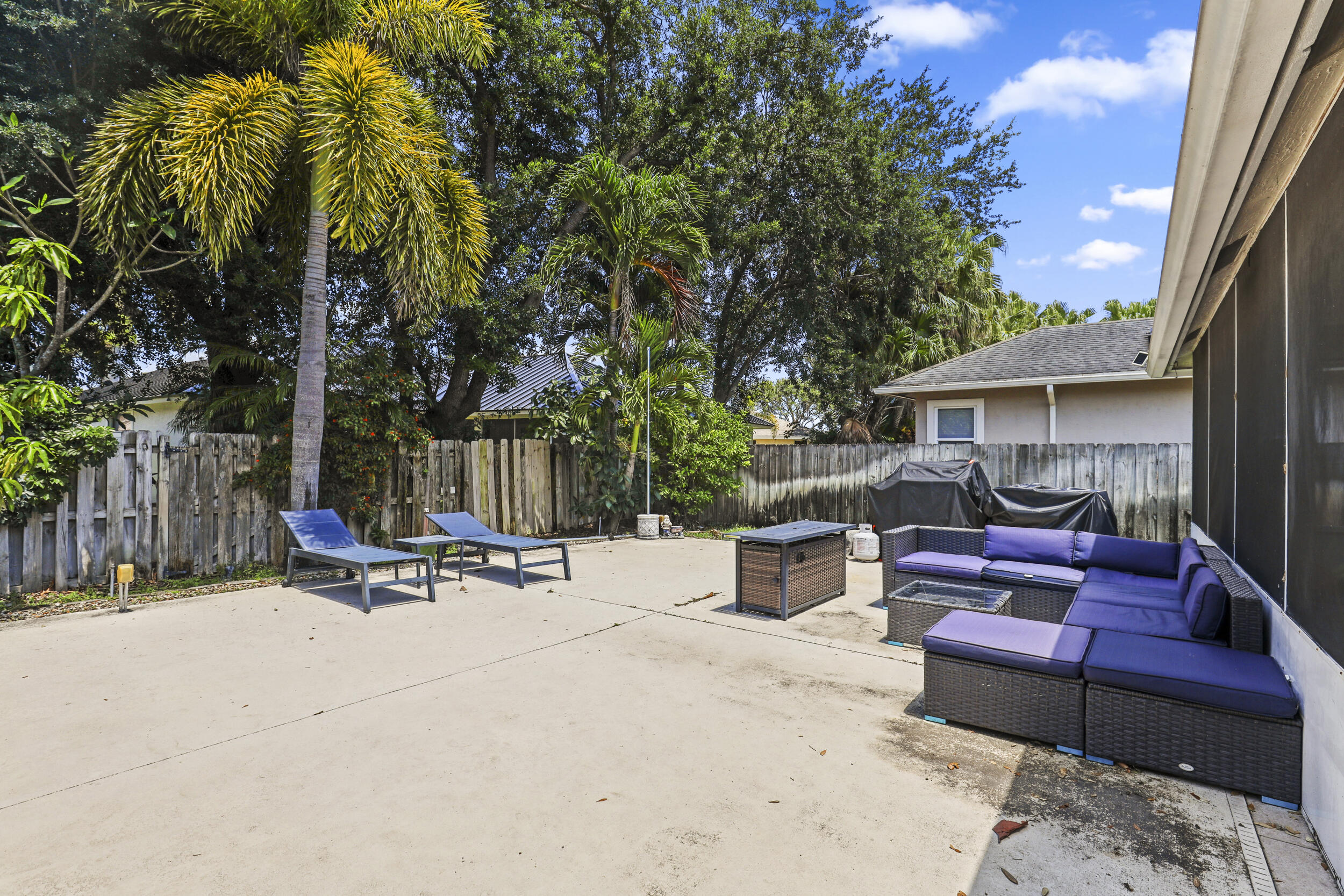 13885 Sheffield Street Property Photo 31