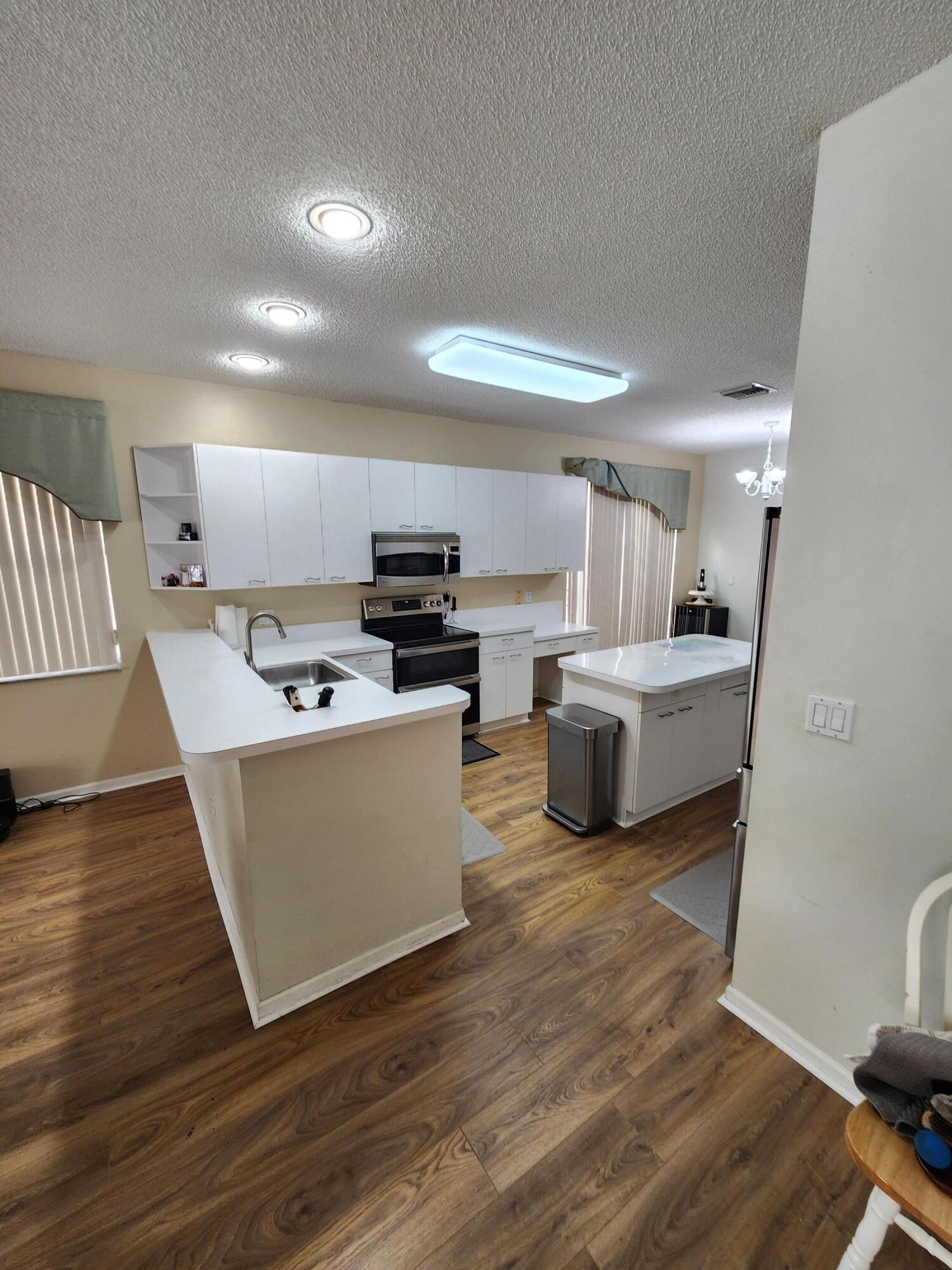 15729 Nw Tenth Street Nw Property Photo 4