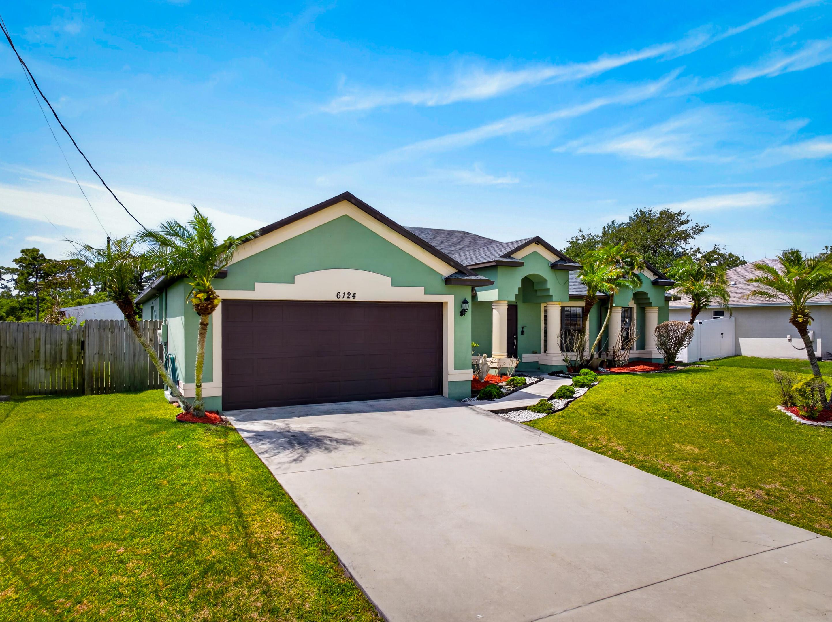 6124 Nw Ginger Lane Property Photo 1