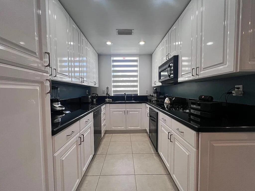 6463 La Costa Drive 105 Property Photo 4