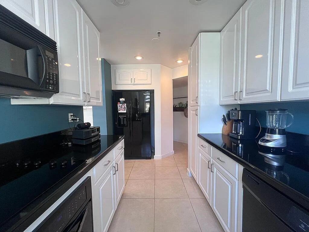 6463 La Costa Drive 105 Property Photo 5