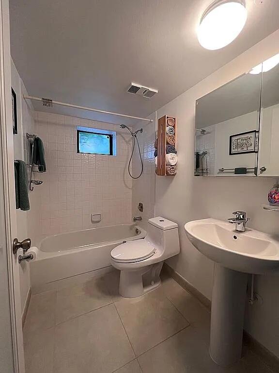 6463 La Costa Drive 105 Property Photo 18