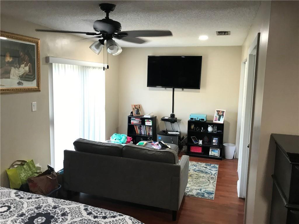 64 Canterbury Lane Property Photo 22