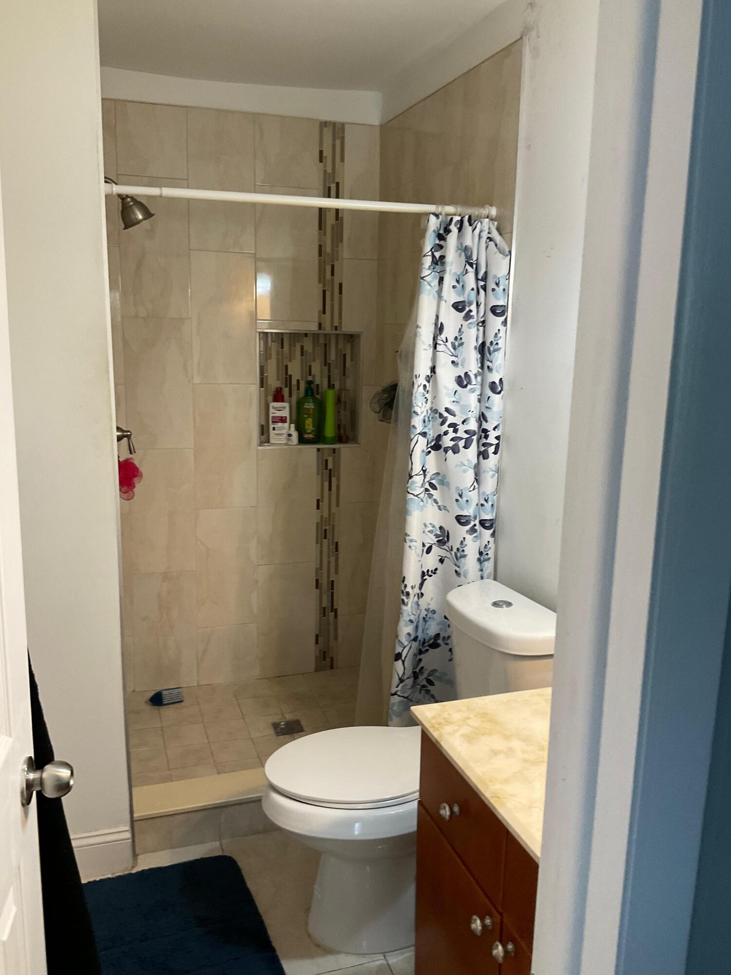 64 Canterbury Lane Property Photo 29