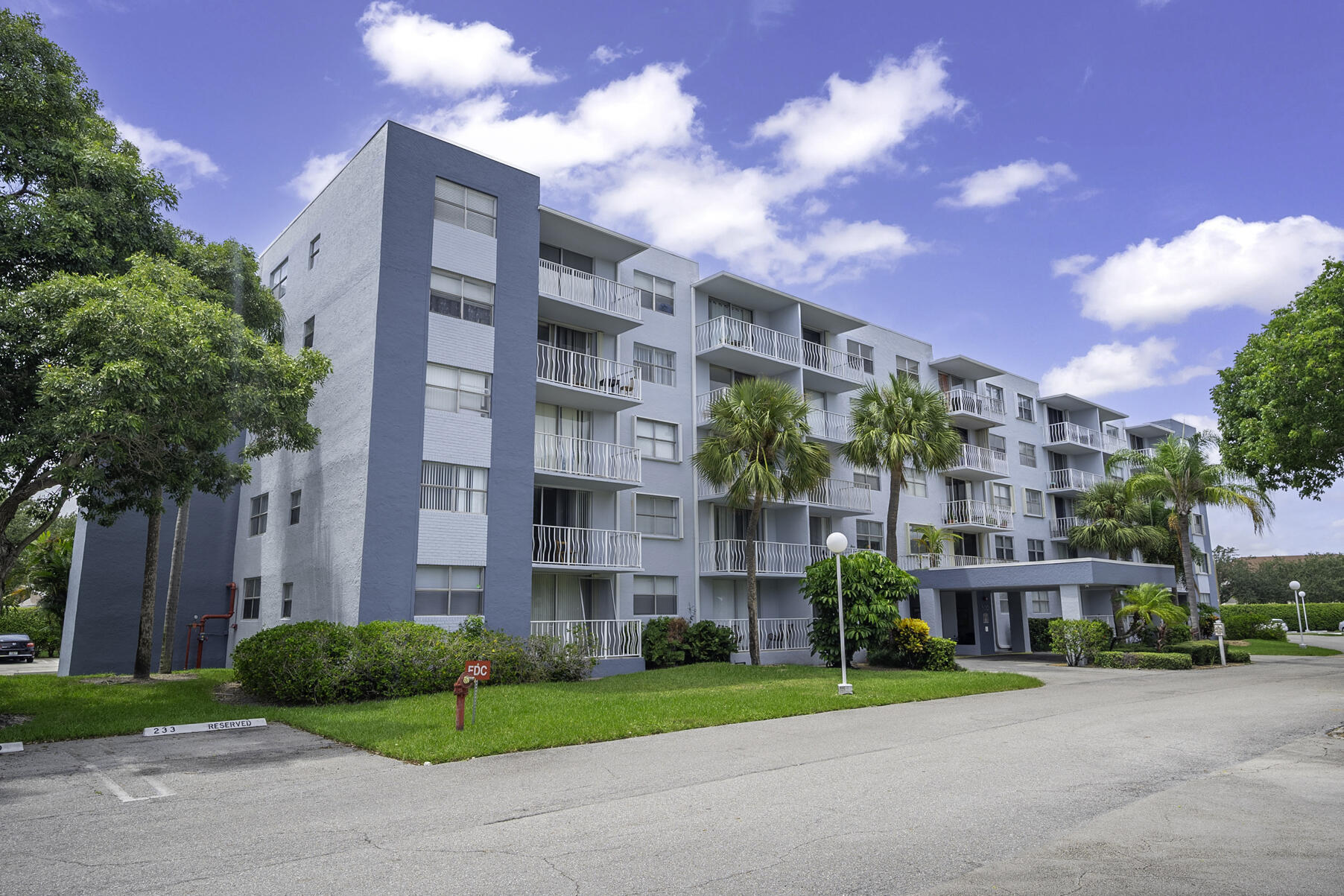 500 Executive Center Drive 3k Property Photo 1