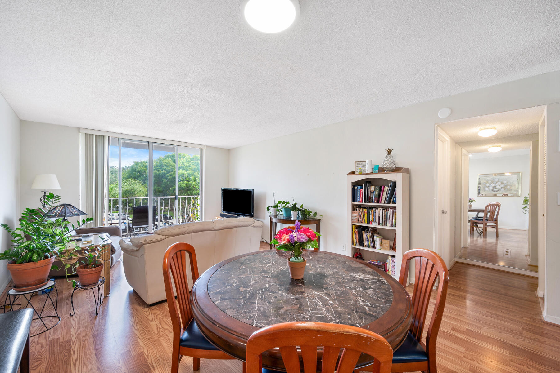 500 Executive Center Drive 3k Property Photo 7