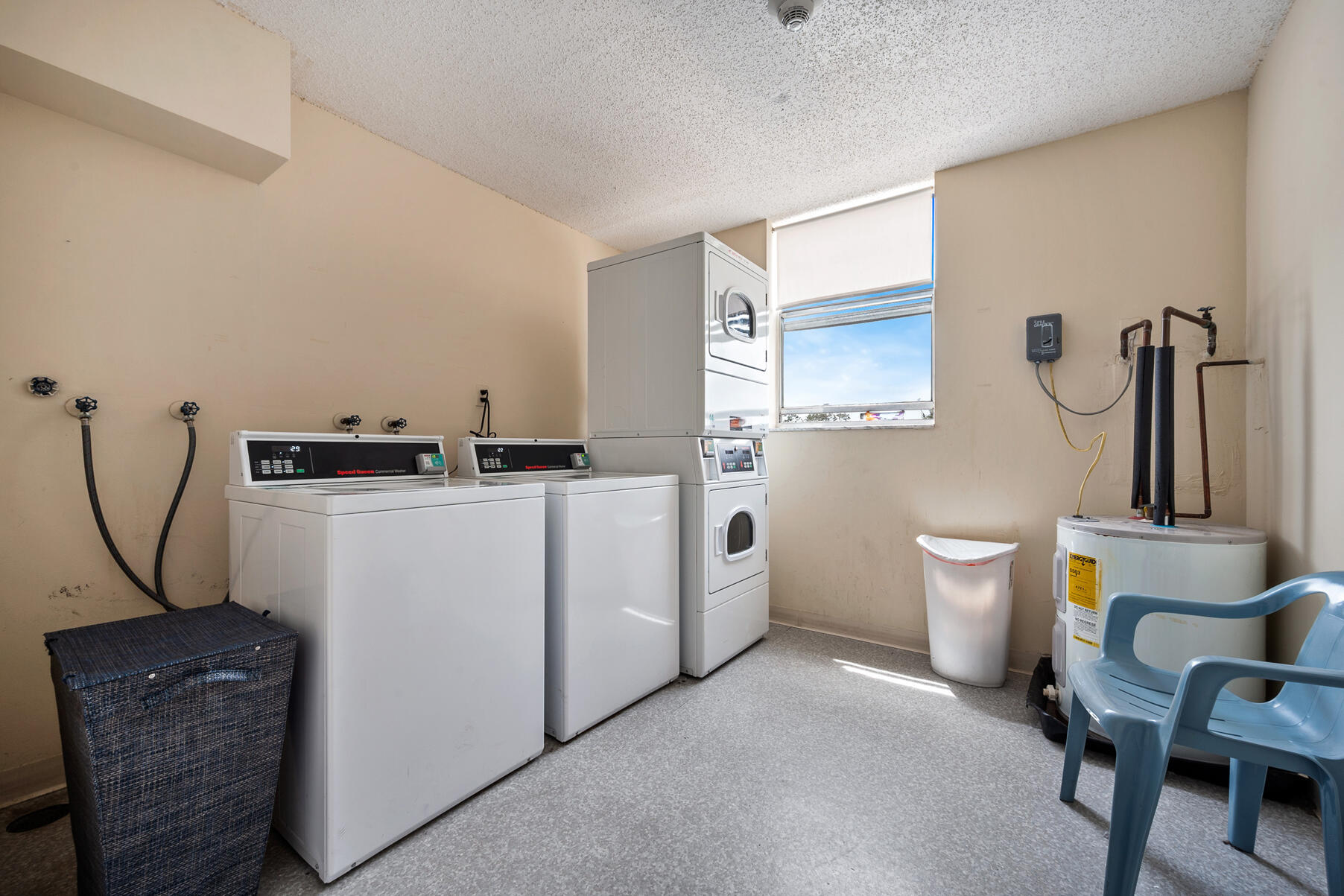 500 Executive Center Drive 3k Property Photo 18