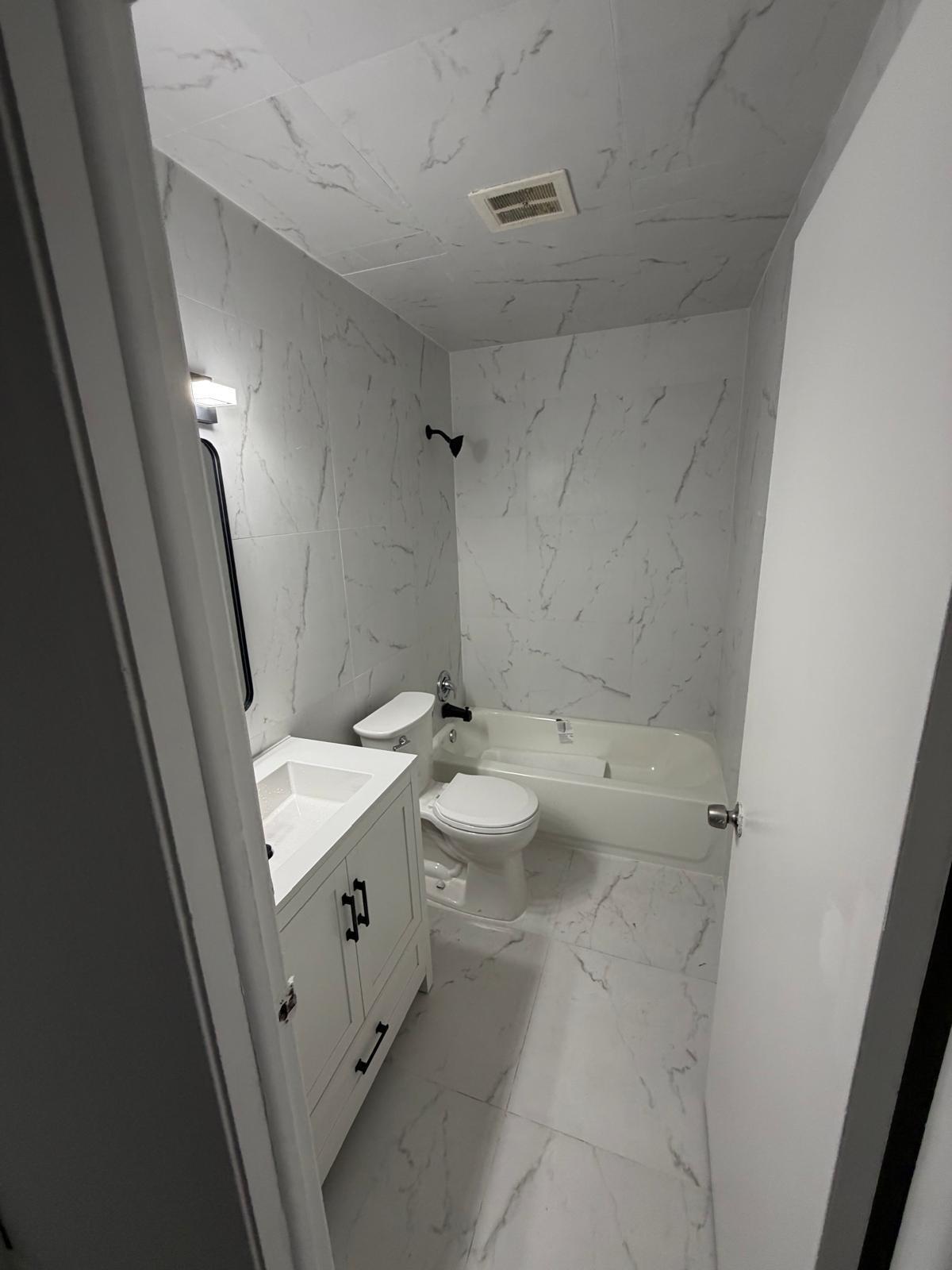 6074 Forest Hill Boulevard 208 Property Photo 12