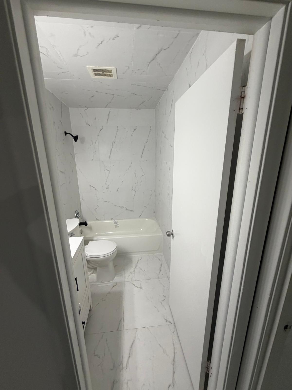 6074 Forest Hill Boulevard 208 Property Photo 13