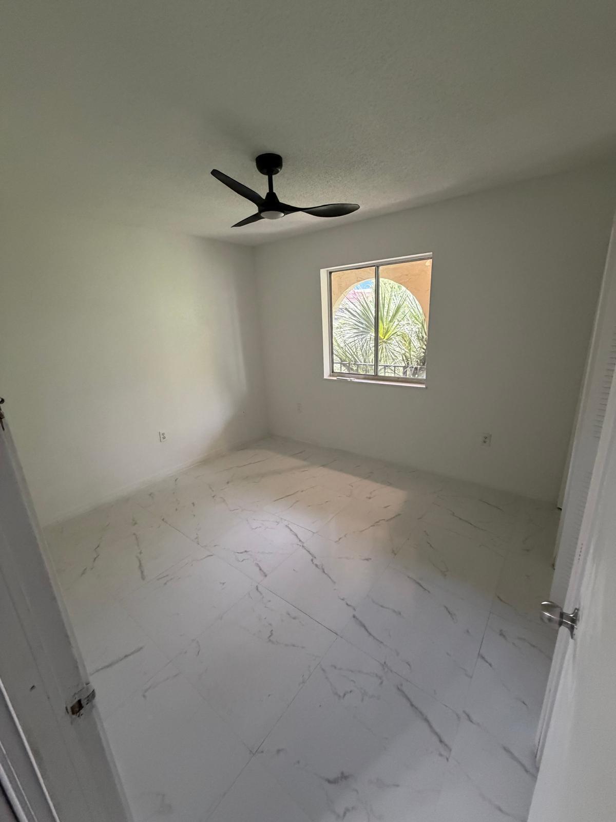 6074 Forest Hill Boulevard 208 Property Photo 16
