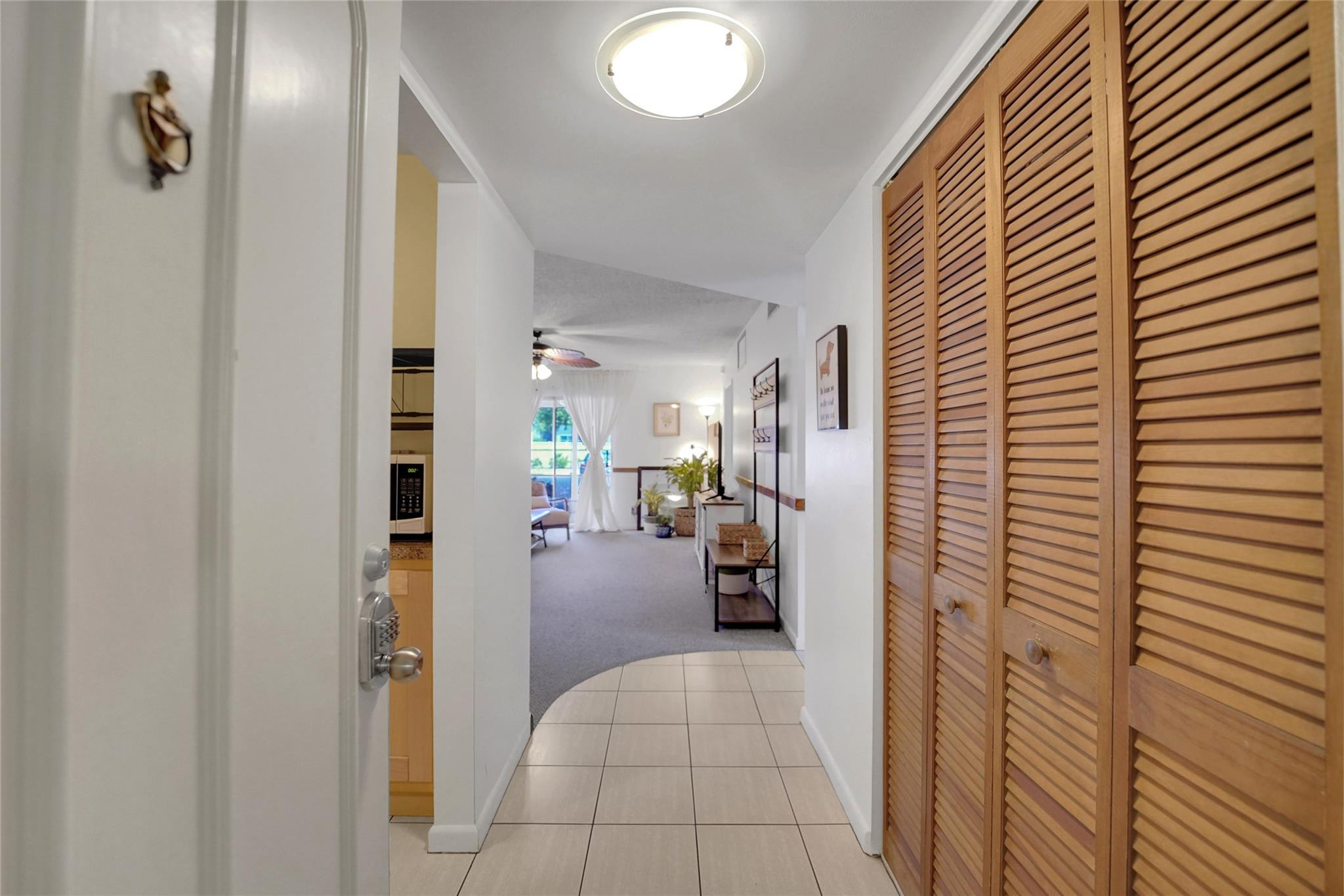 257 S Cypress Road 401 Property Photo 13