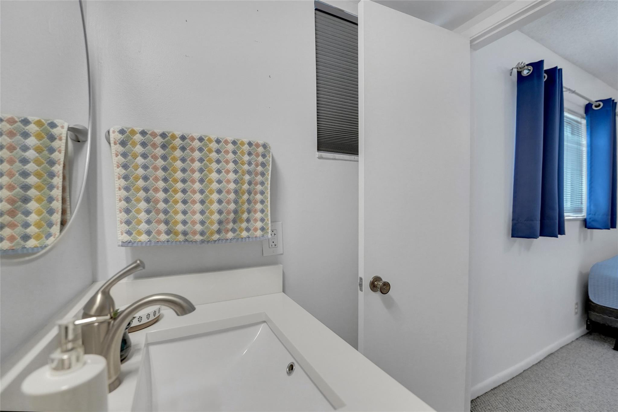 257 S Cypress Road 401 Property Photo 21