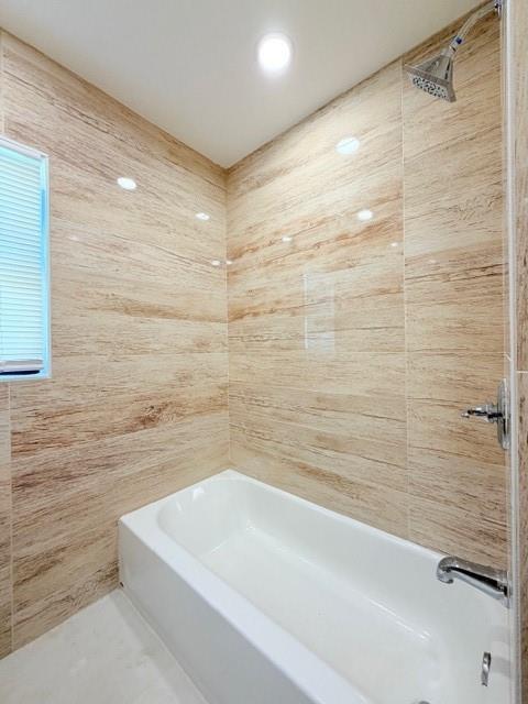 53 Ne 16th Place Property Photo 5