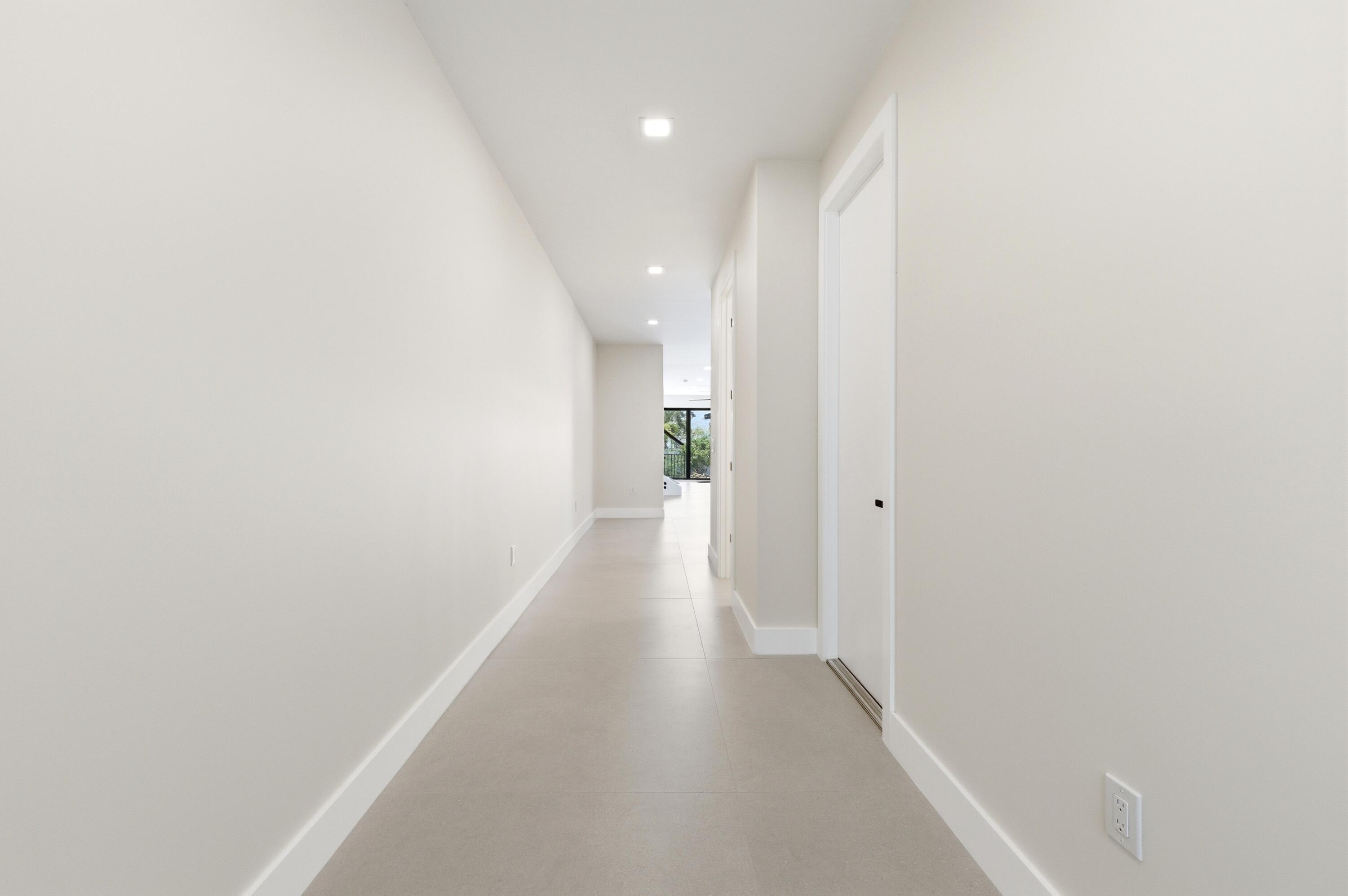 821 Sw 1st Street Property Photo 7