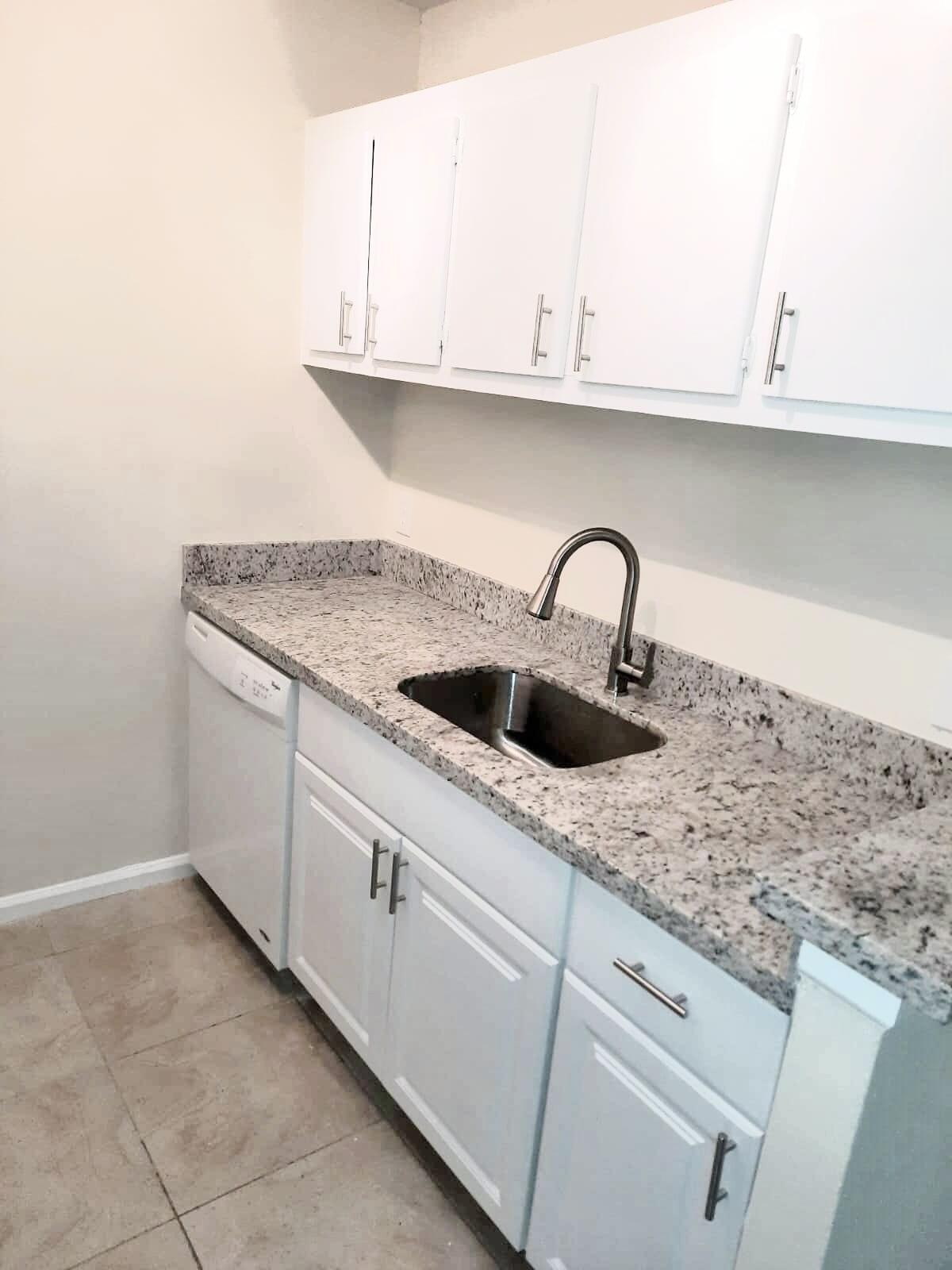 1500 N Congress Avenue B29 Property Photo 2
