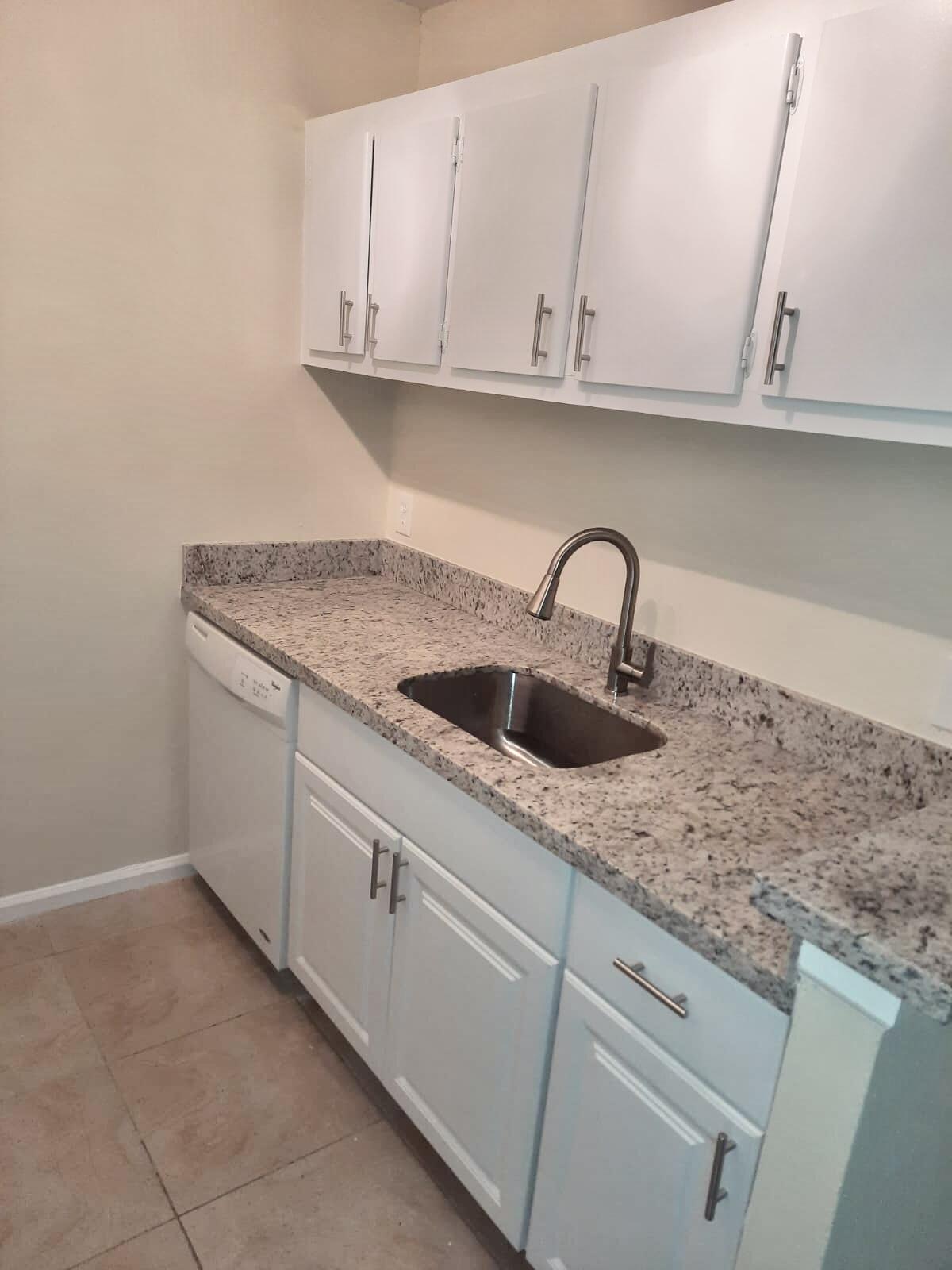 1500 N Congress Avenue B29 Property Photo 4