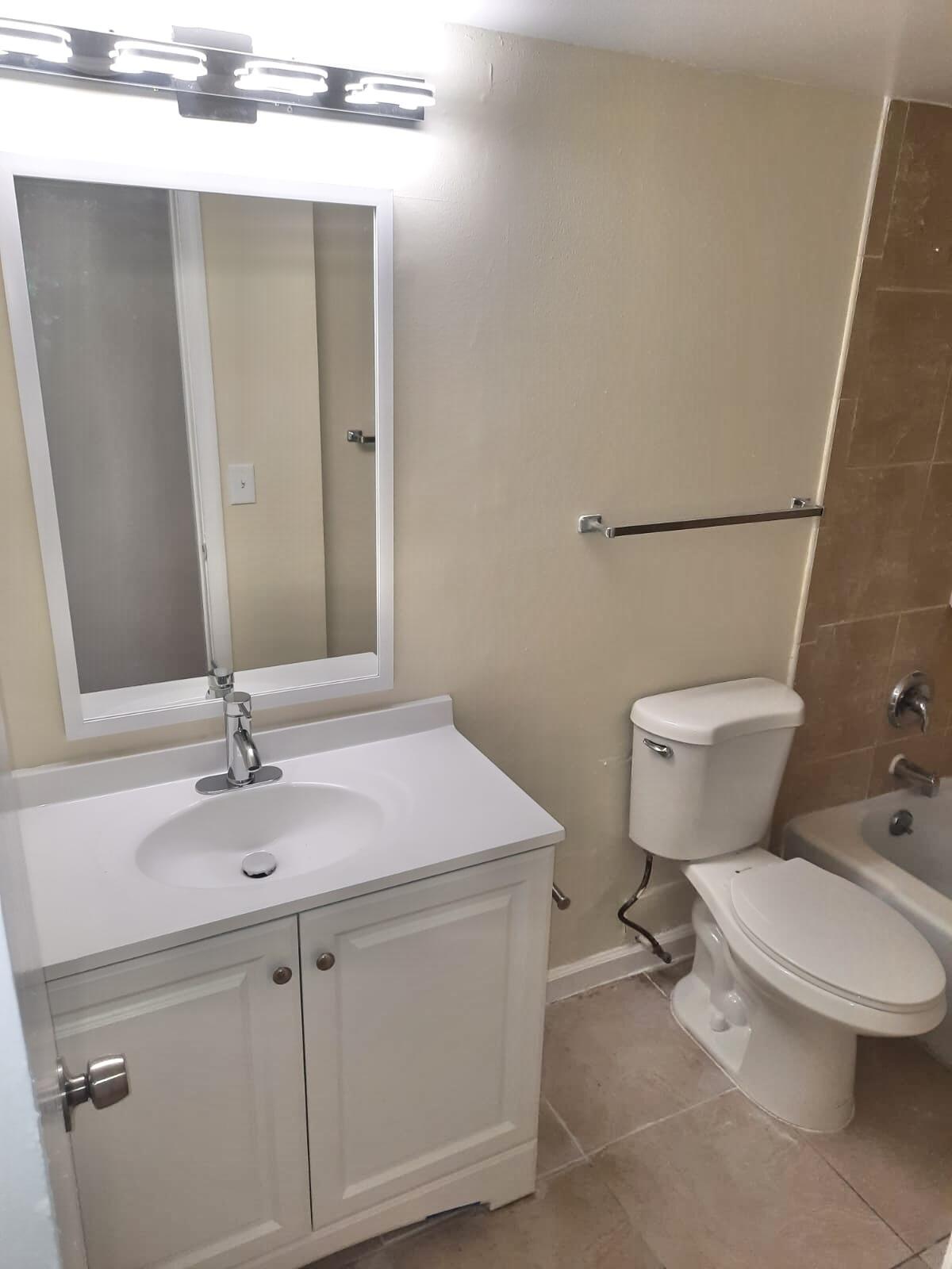 1500 N Congress Avenue B29 Property Photo 5