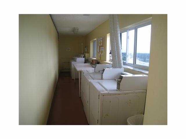 300 Oregon Street 409 Property Photo 17