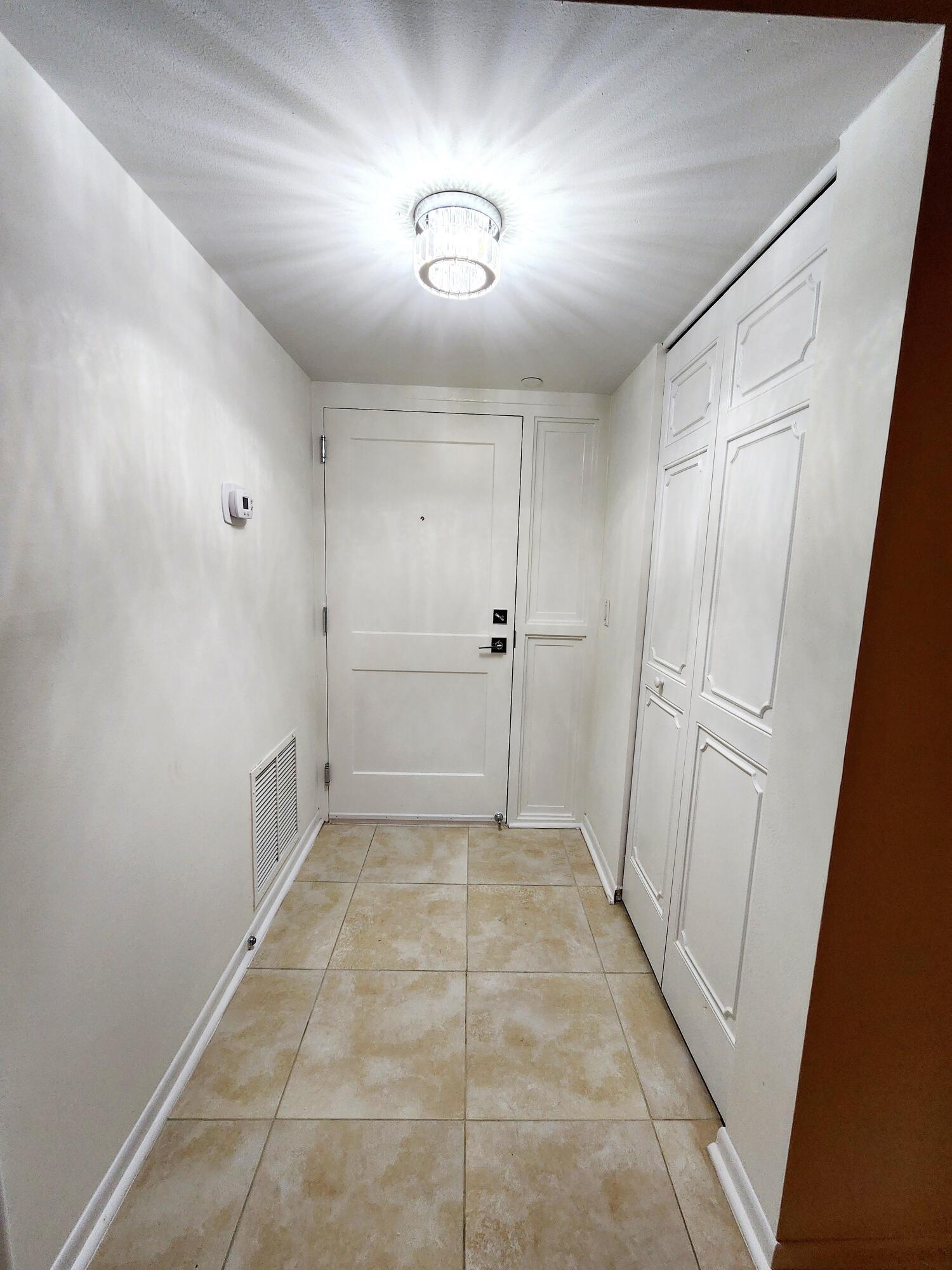3400 N Ocean Drive 703 Property Photo 14