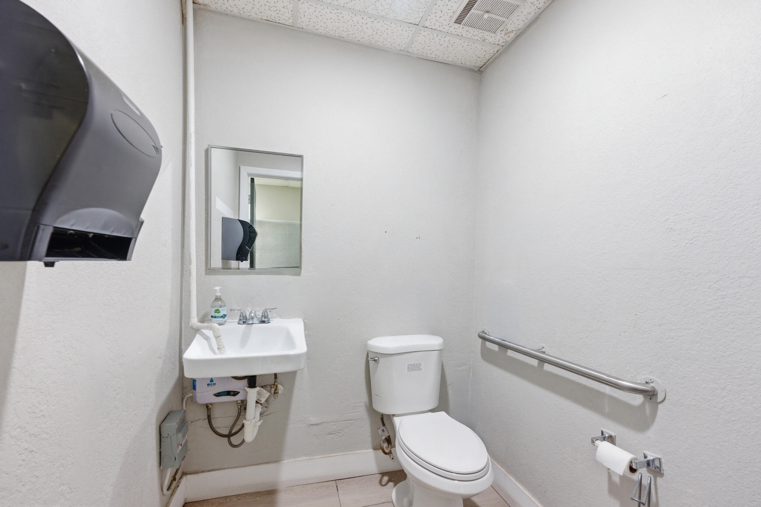 120 N Federal Highway 120 Property Photo 20