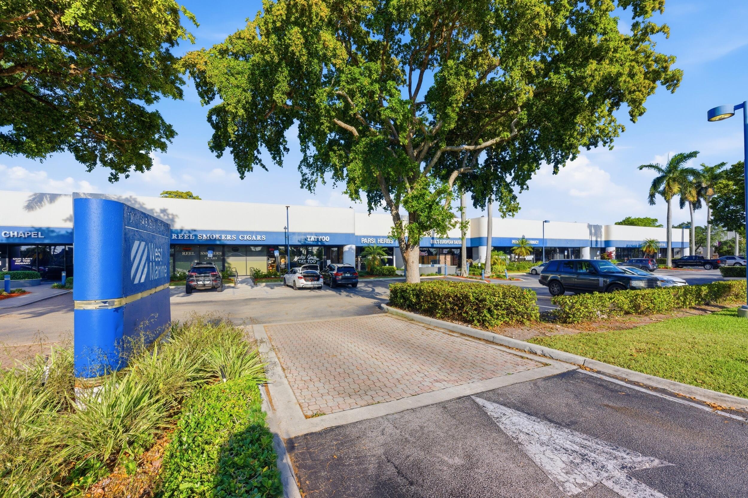 132-134 N Federal Highway Property Photo 1