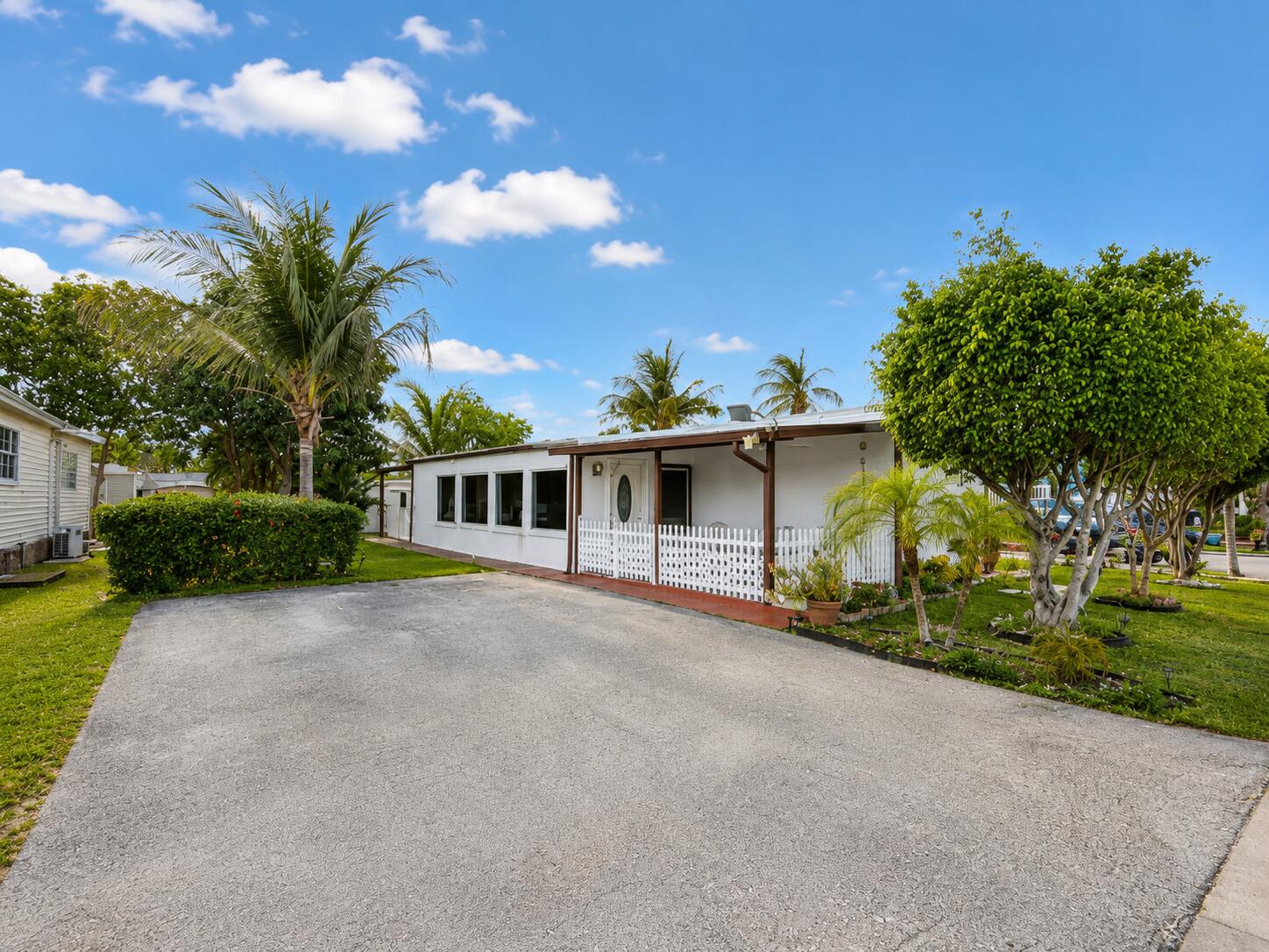 11201 SW 55th Street F16