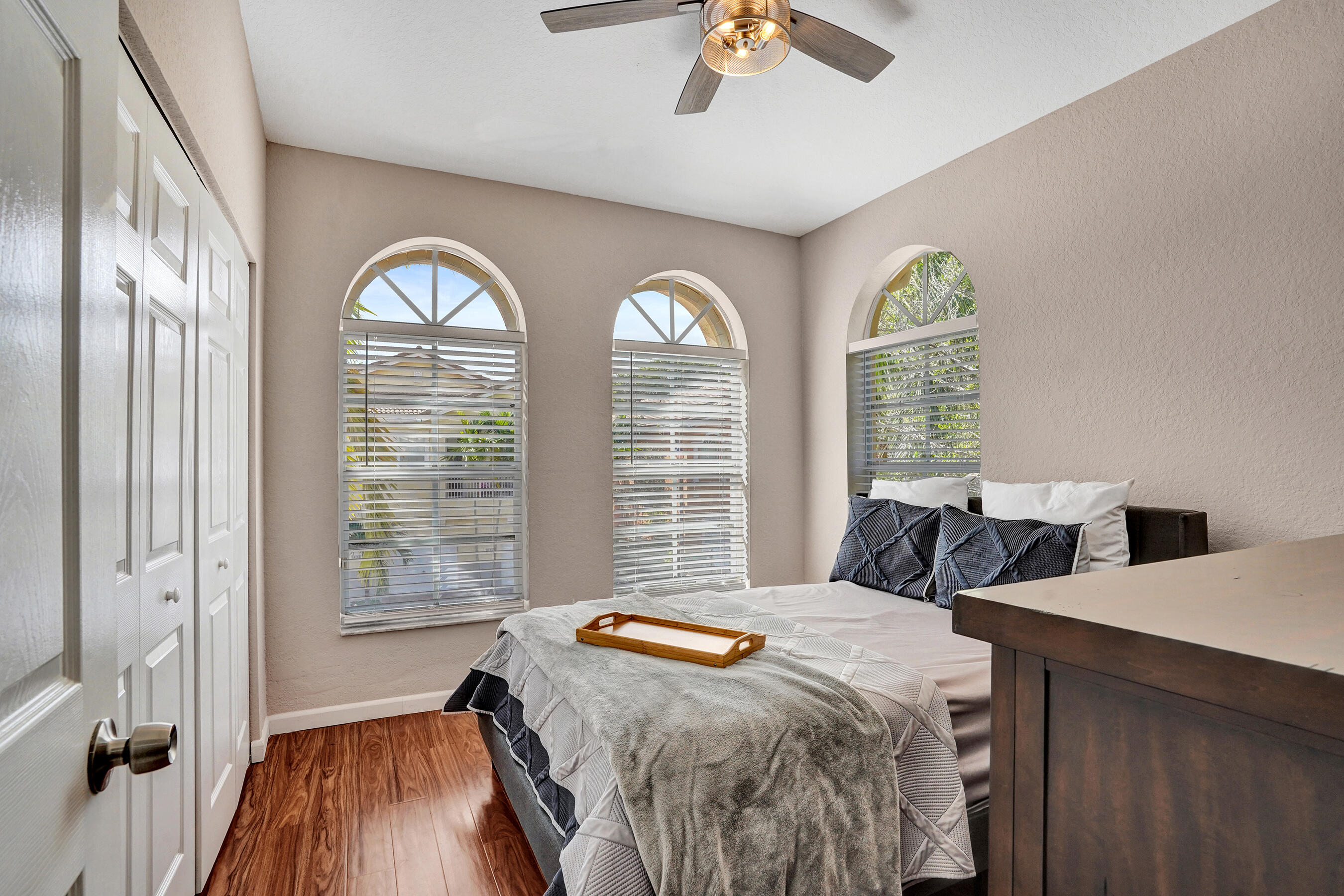 1825 Sonrisa Street 1825 Property Photo 13