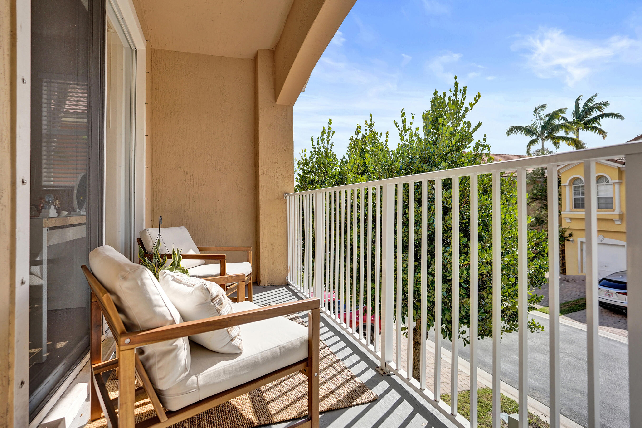1825 Sonrisa Street 1825 Property Photo 15