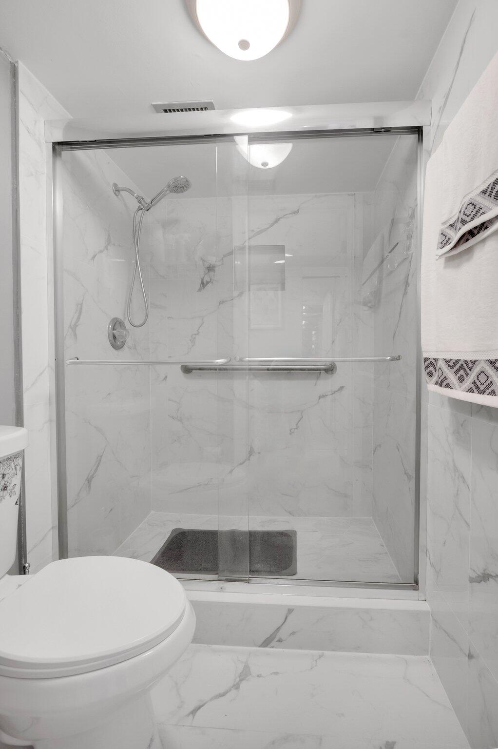 23247 N Barwood Ln Lane N 305 Property Photo 18