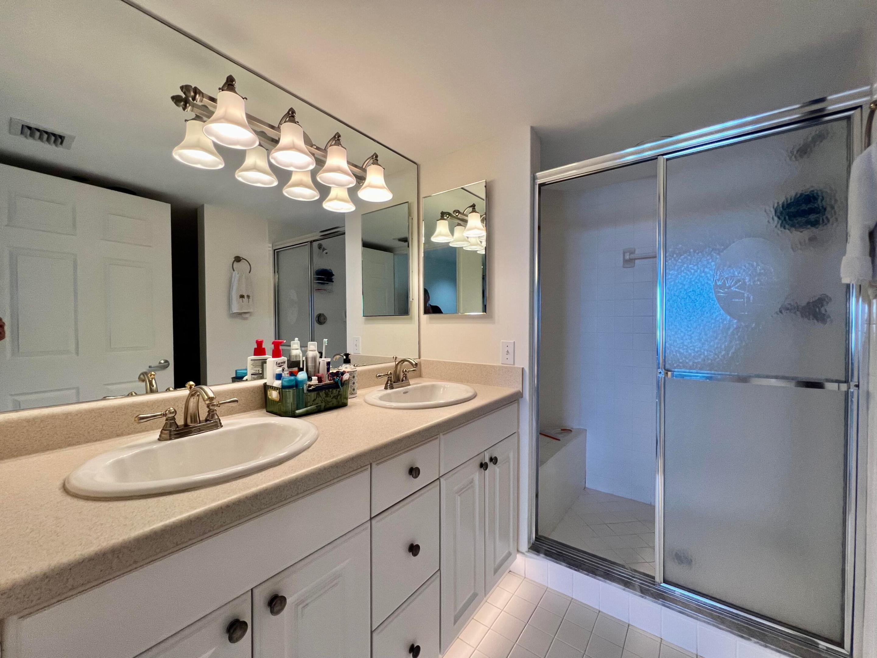 2700 N Highway A1a 1301 Property Photo 8