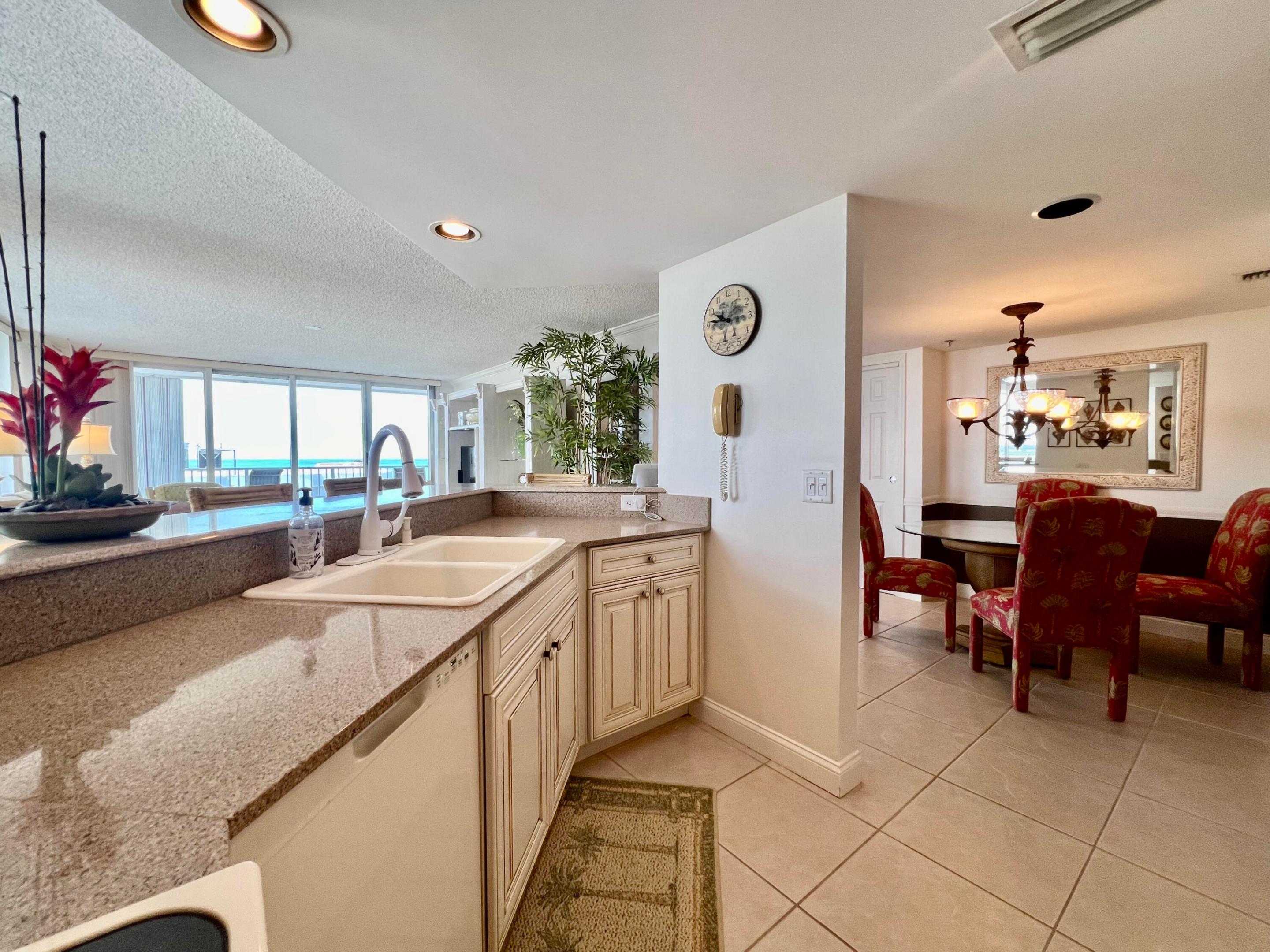 2700 N Highway A1a 1301 Property Photo 16