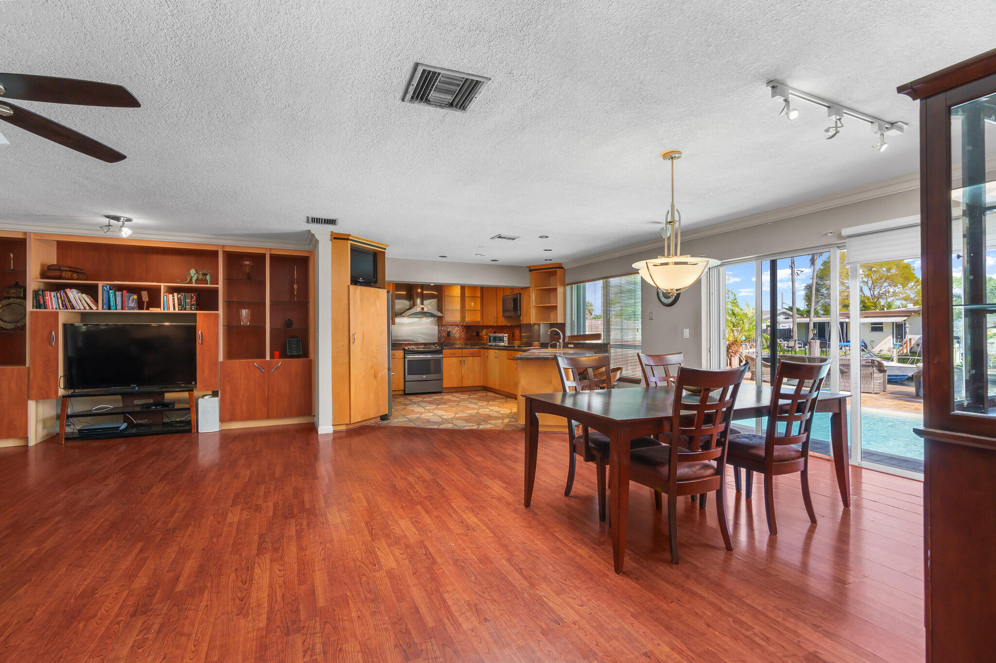 101 Se 14th Street Property Photo 45