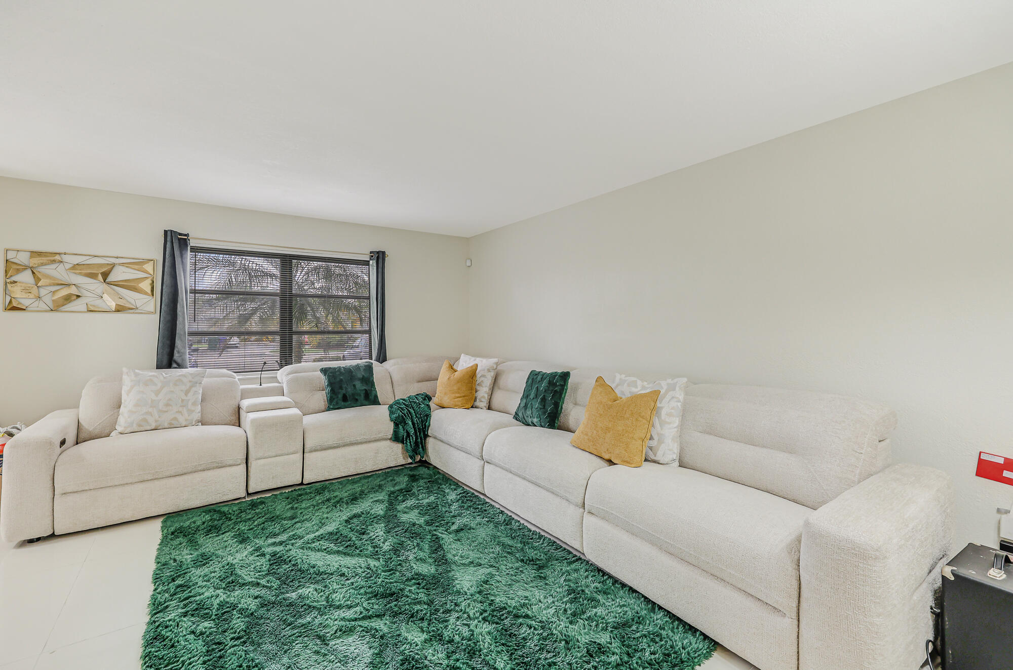 4003 W Woodscape Drive 2-k Property Photo 7