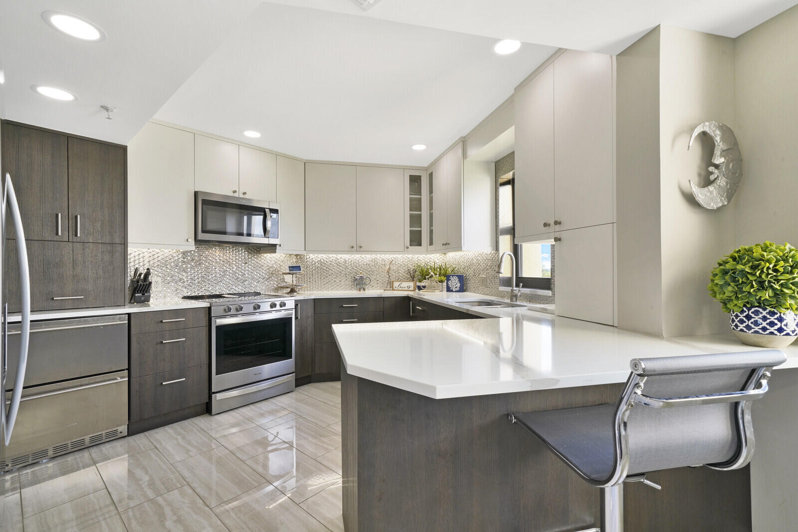 19800 Sandpointe Bay Drive 512 Property Photo 20