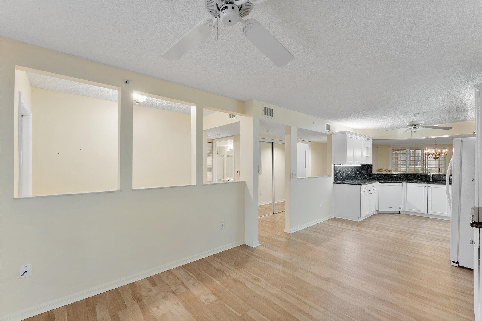 7618 Granville Drive 110-e Property Photo 4