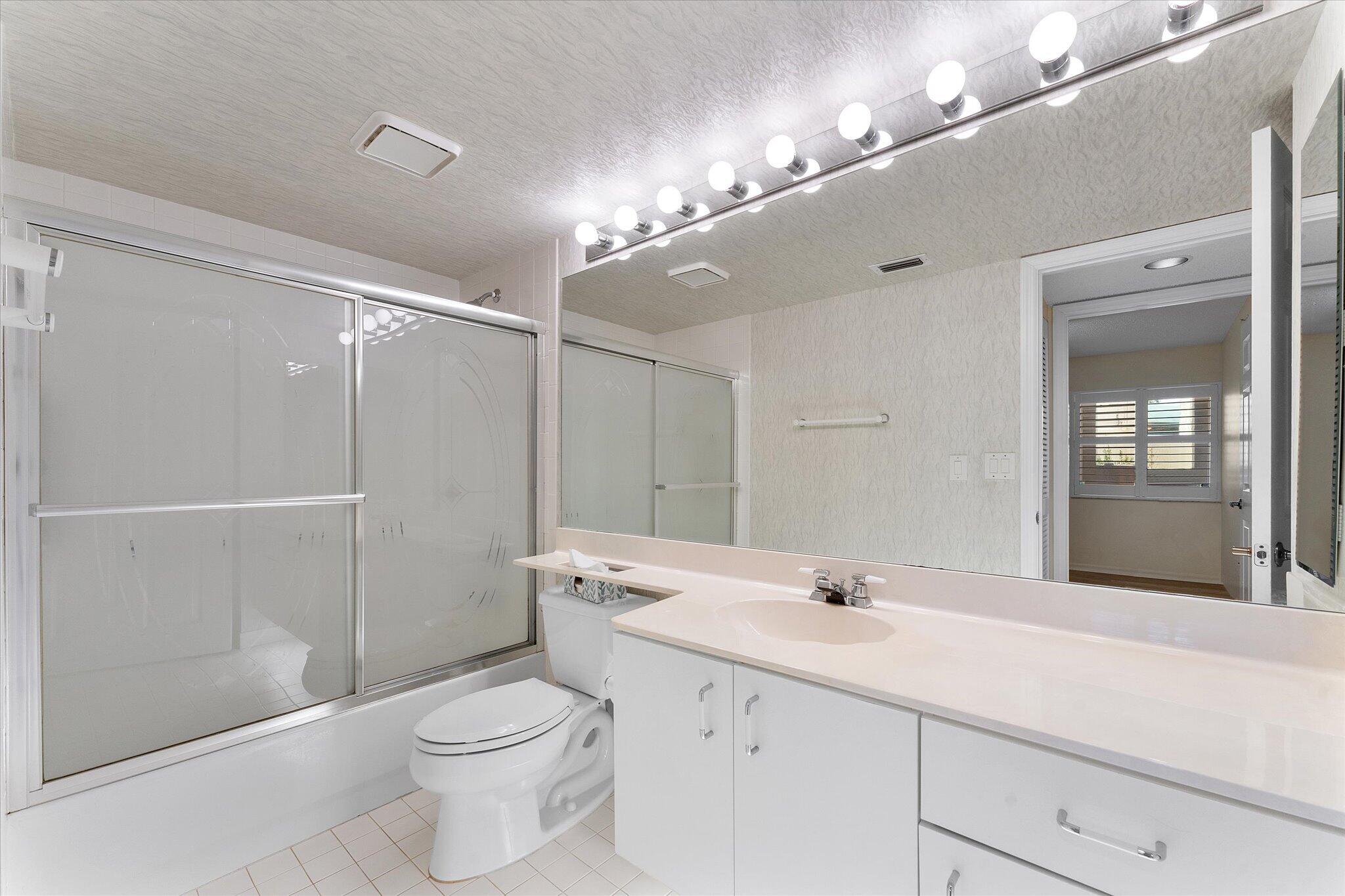 7618 Granville Drive 110-e Property Photo 12