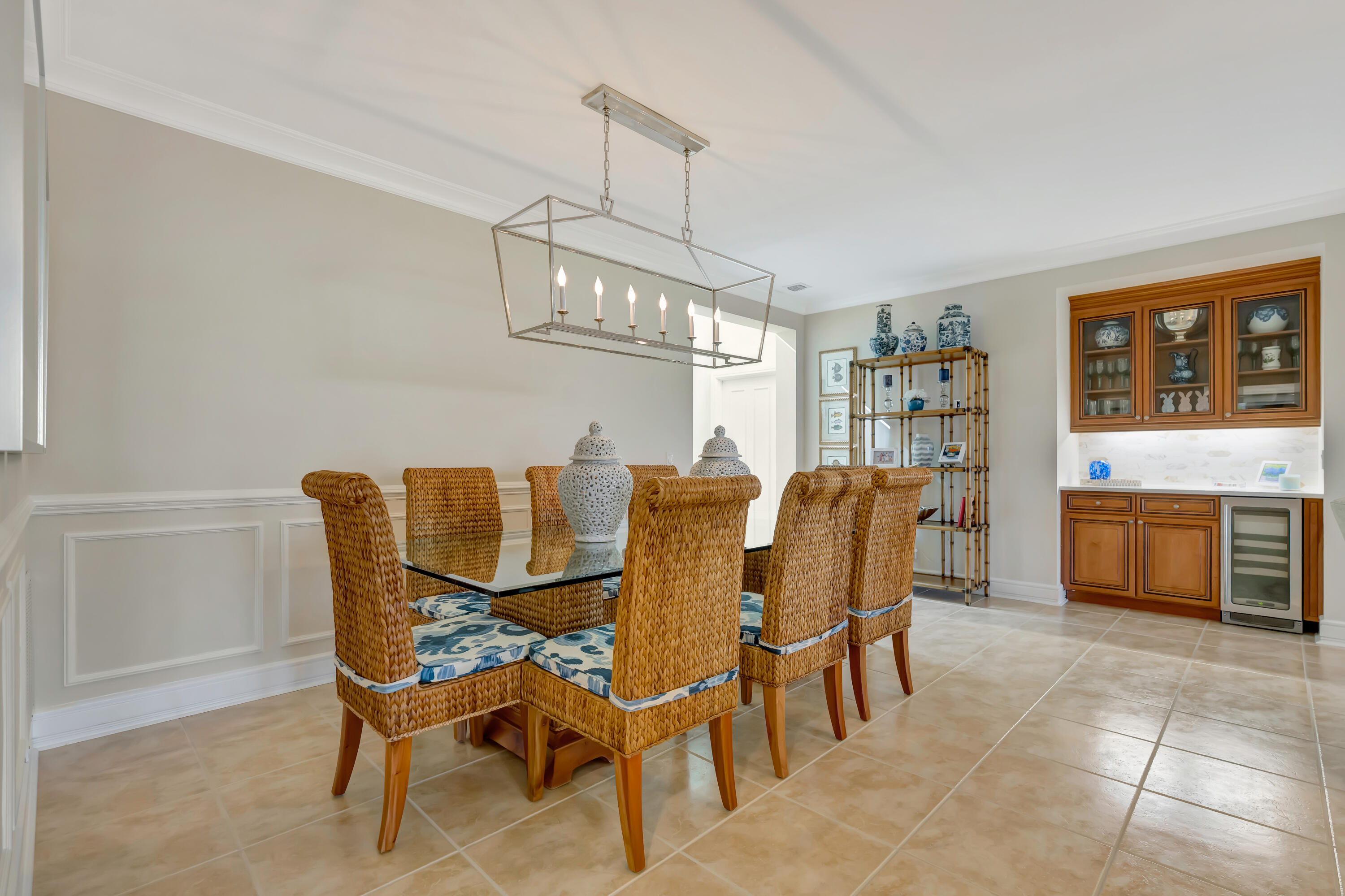 1201 Captains Way Property Photo 5