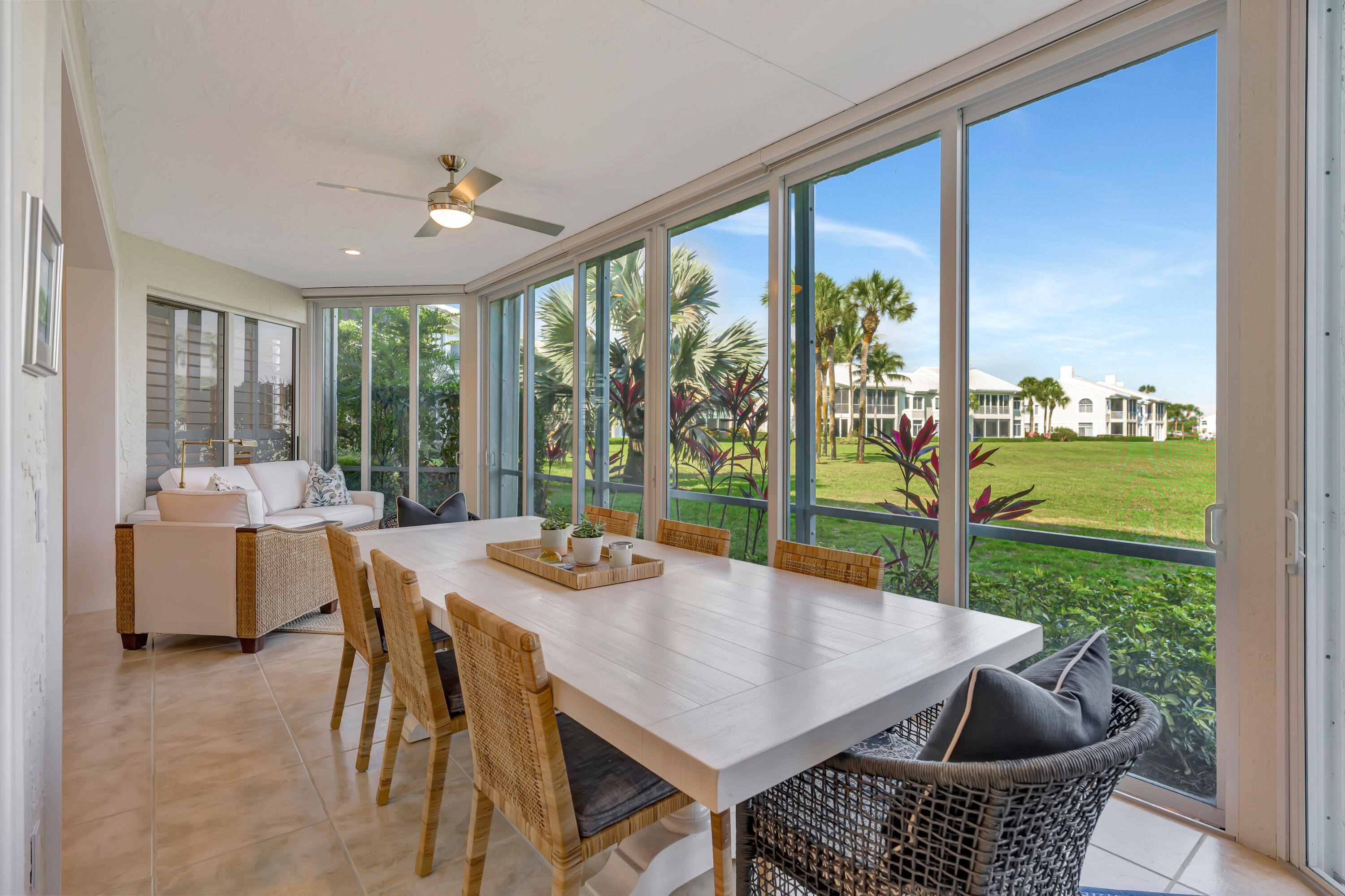 1201 Captains Way Property Photo 6