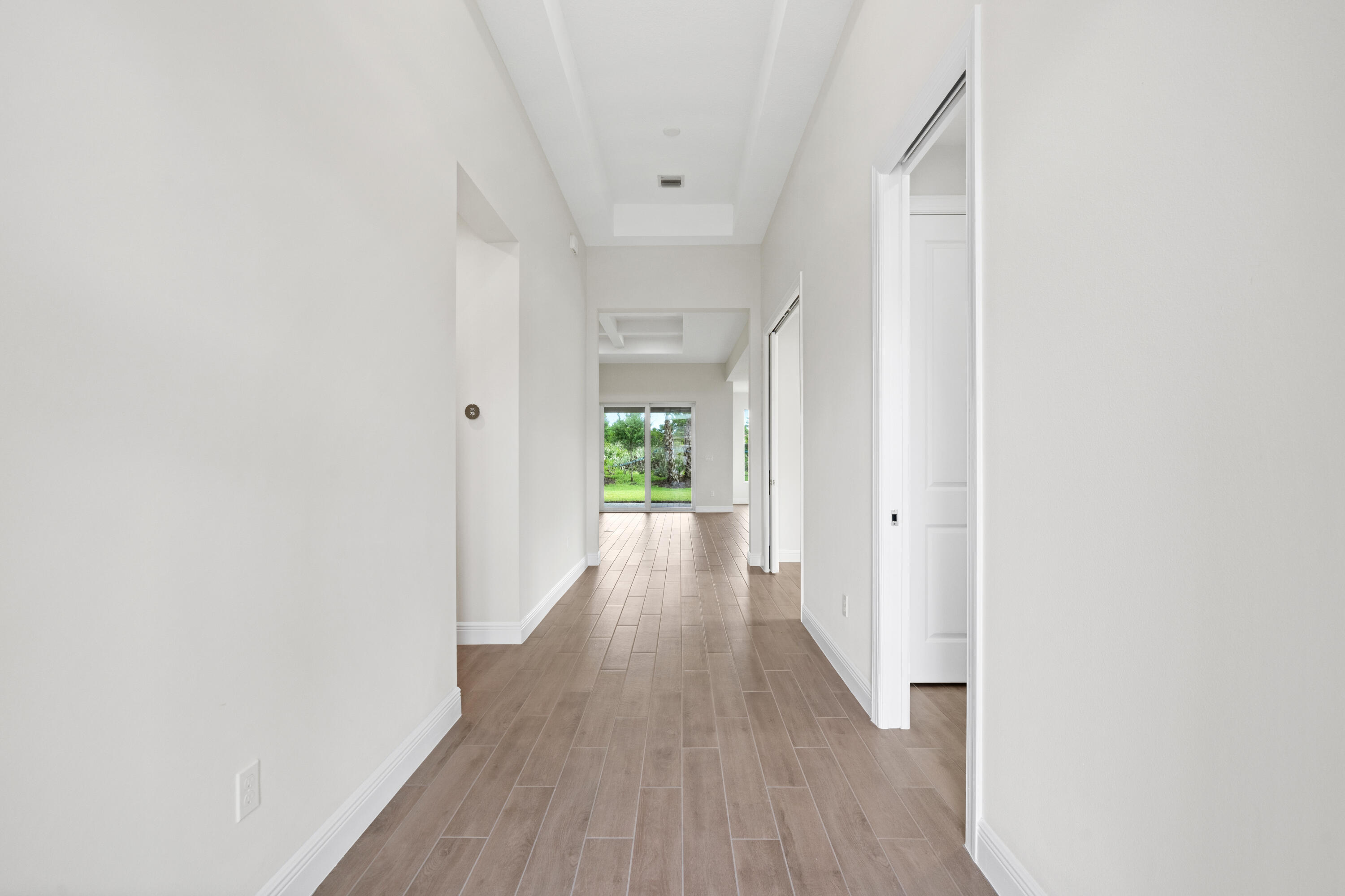 4018 Tower Pointe Way Property Photo 4