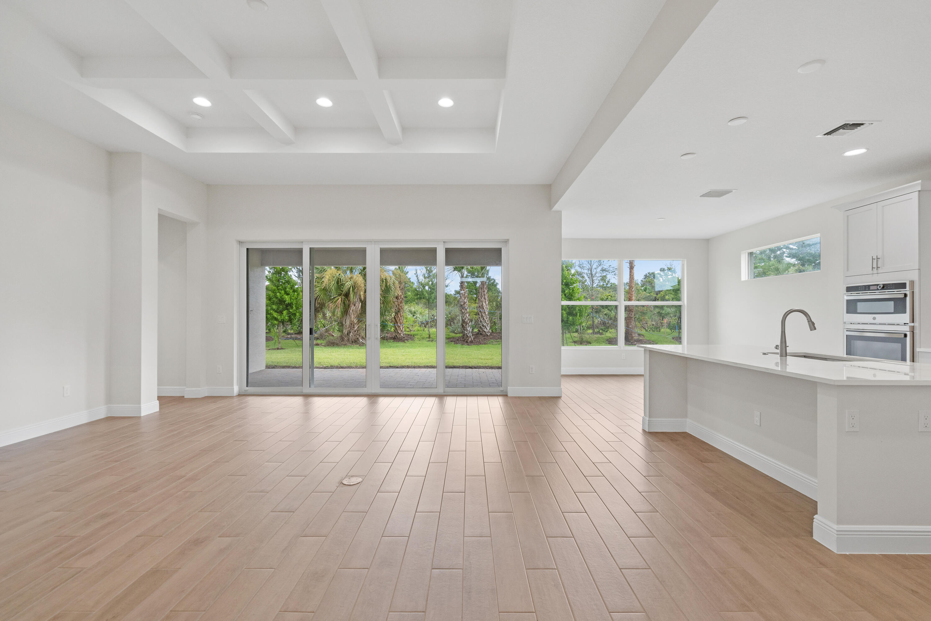 4018 Tower Pointe Way Property Photo 11