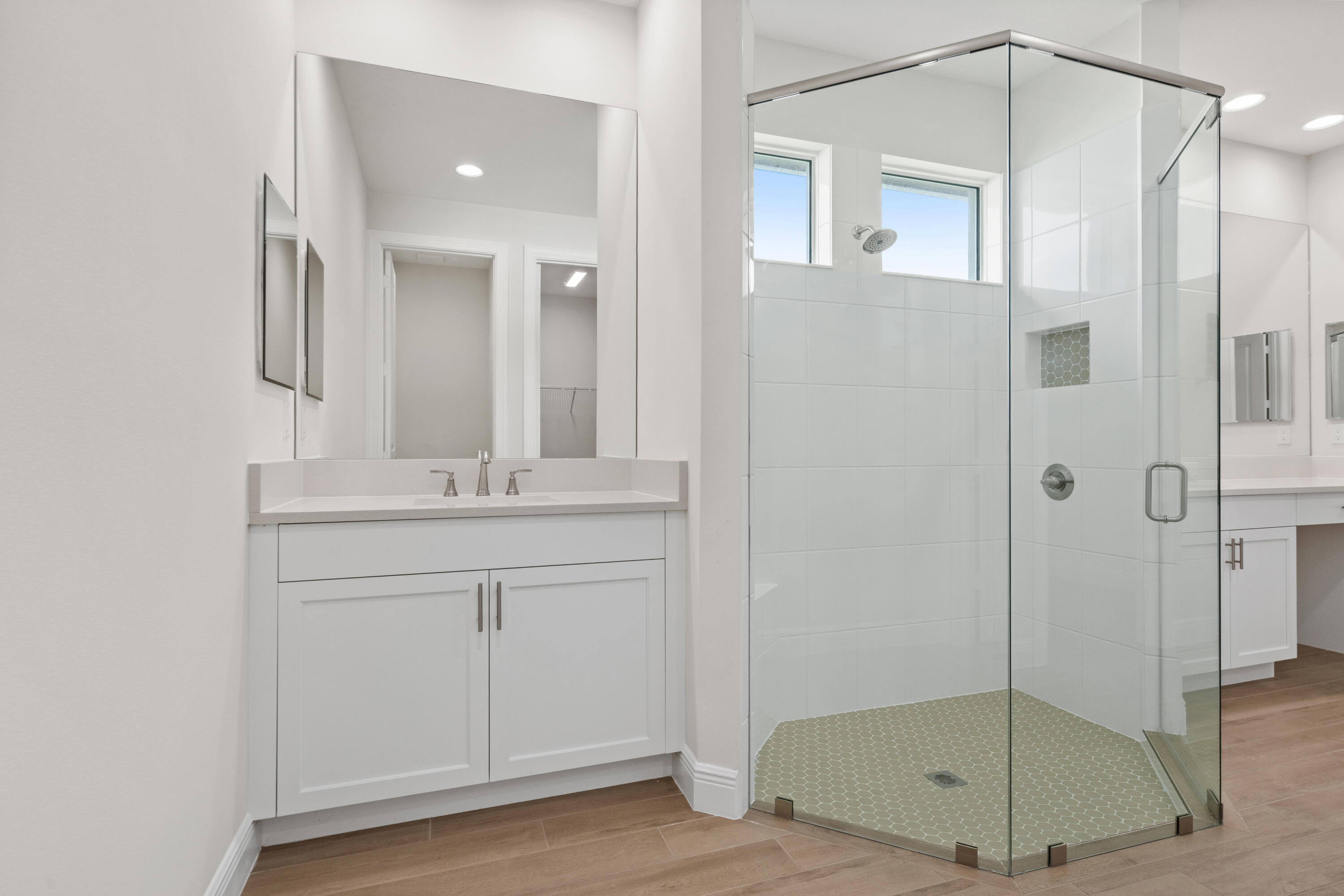 4018 Tower Pointe Way Property Photo 15