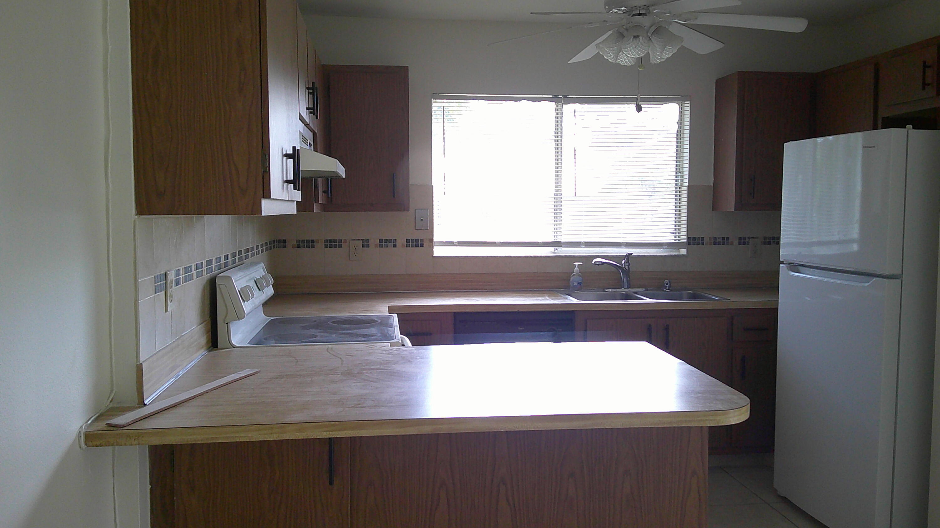 1350 Se La Haven Court Property Photo 7